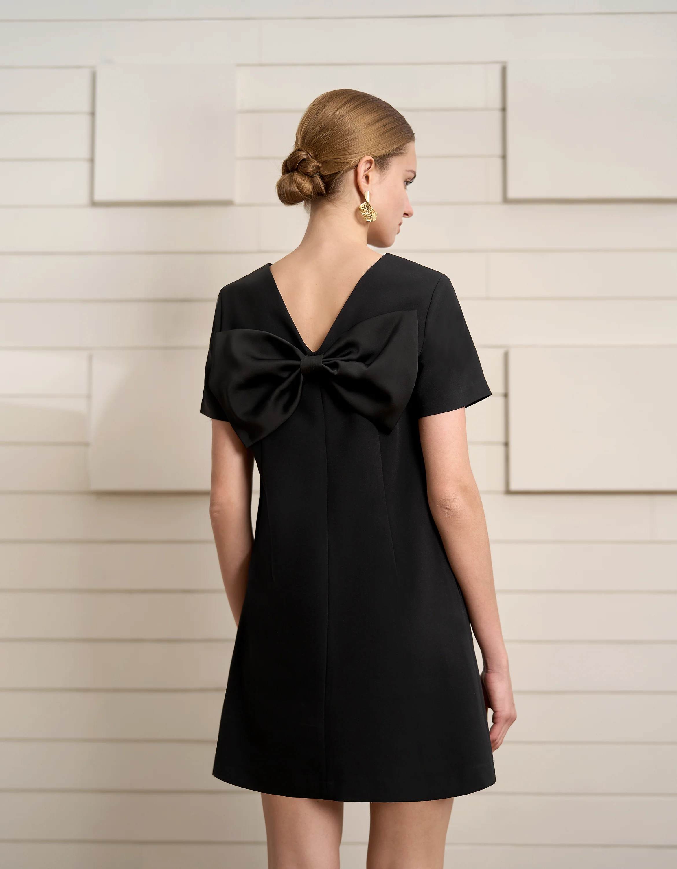 Bow Back Detail Short Sleeve Dress