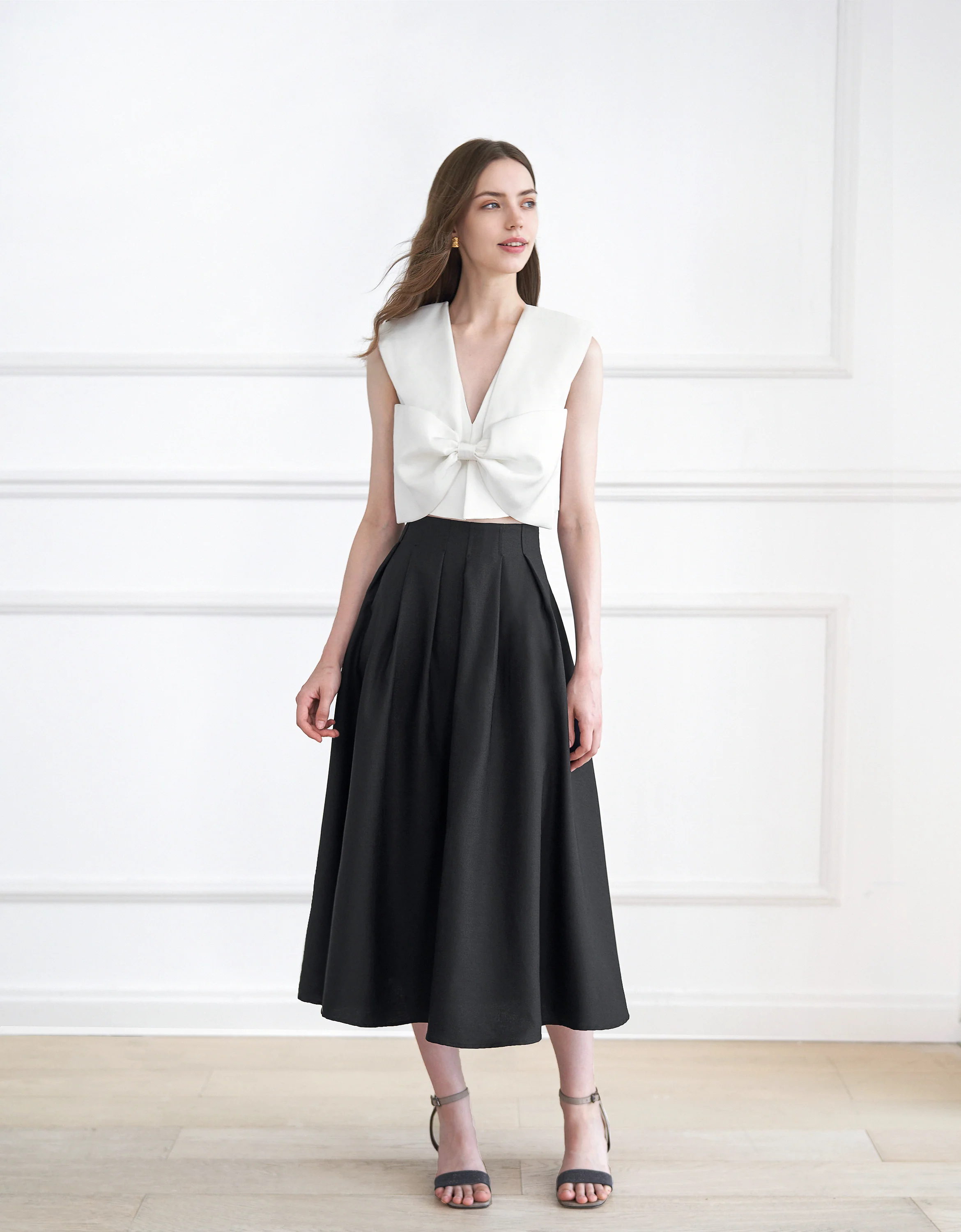 Bow Front Sleeveless Top - Image 15