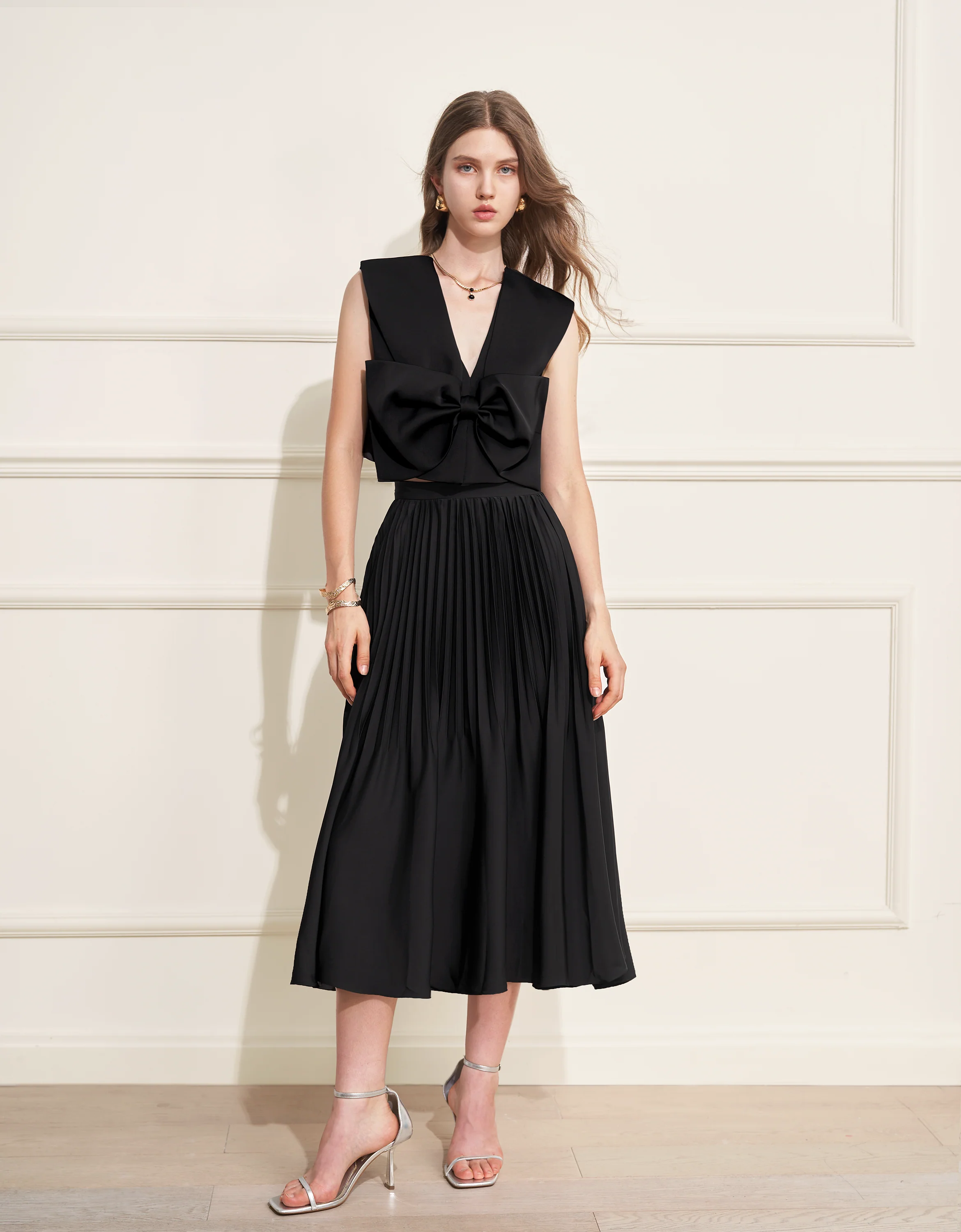 Bow Front Sleeveless Top - Image 27