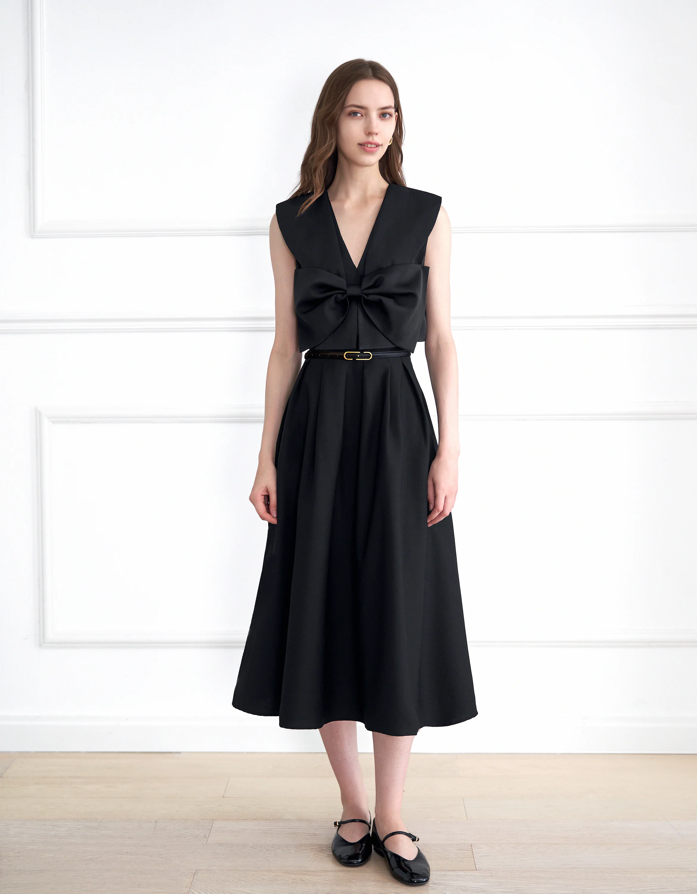 Bow Front Sleeveless Top - Image 32