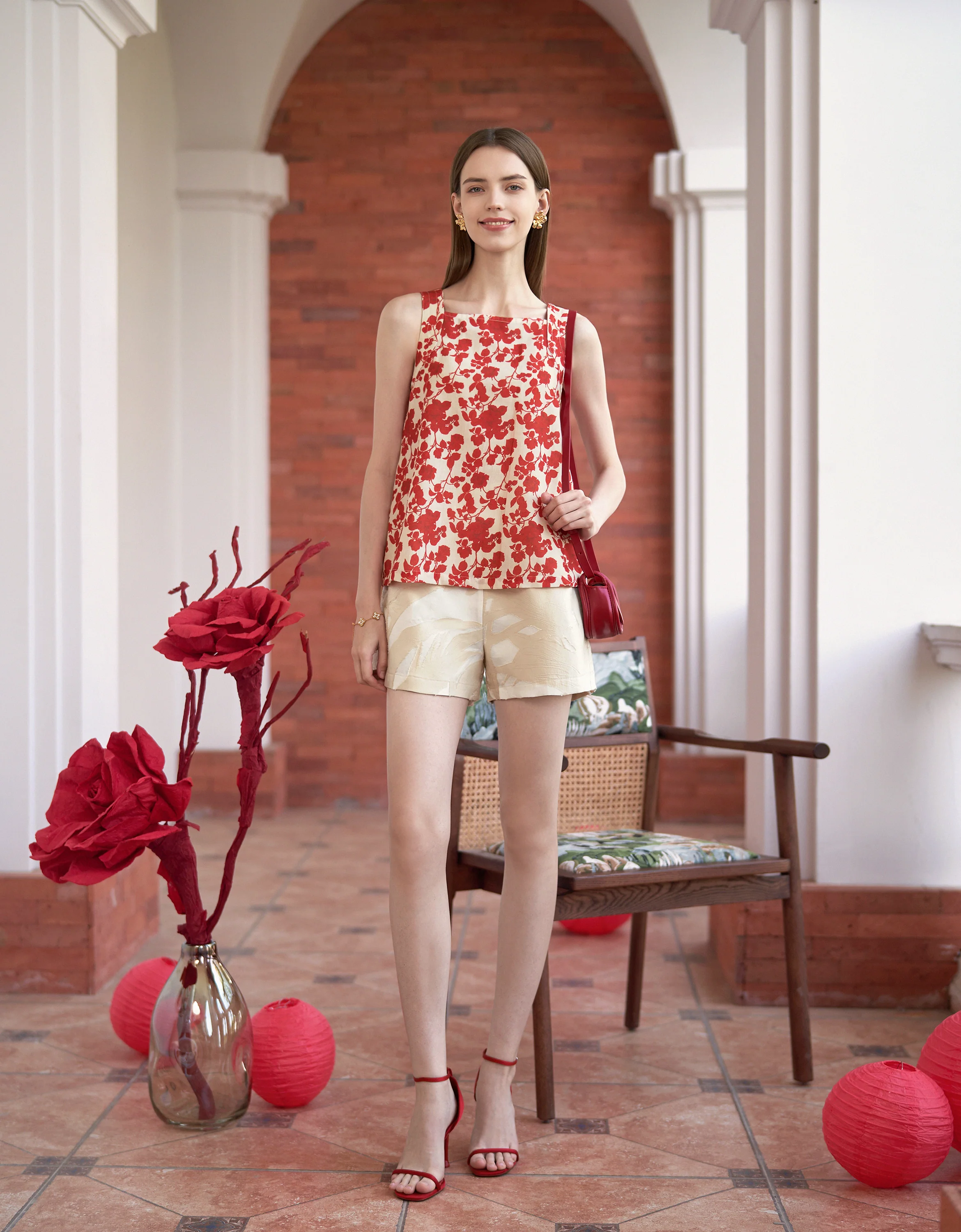 Bow Tie Sleeveless Floral Print Top - Image 2