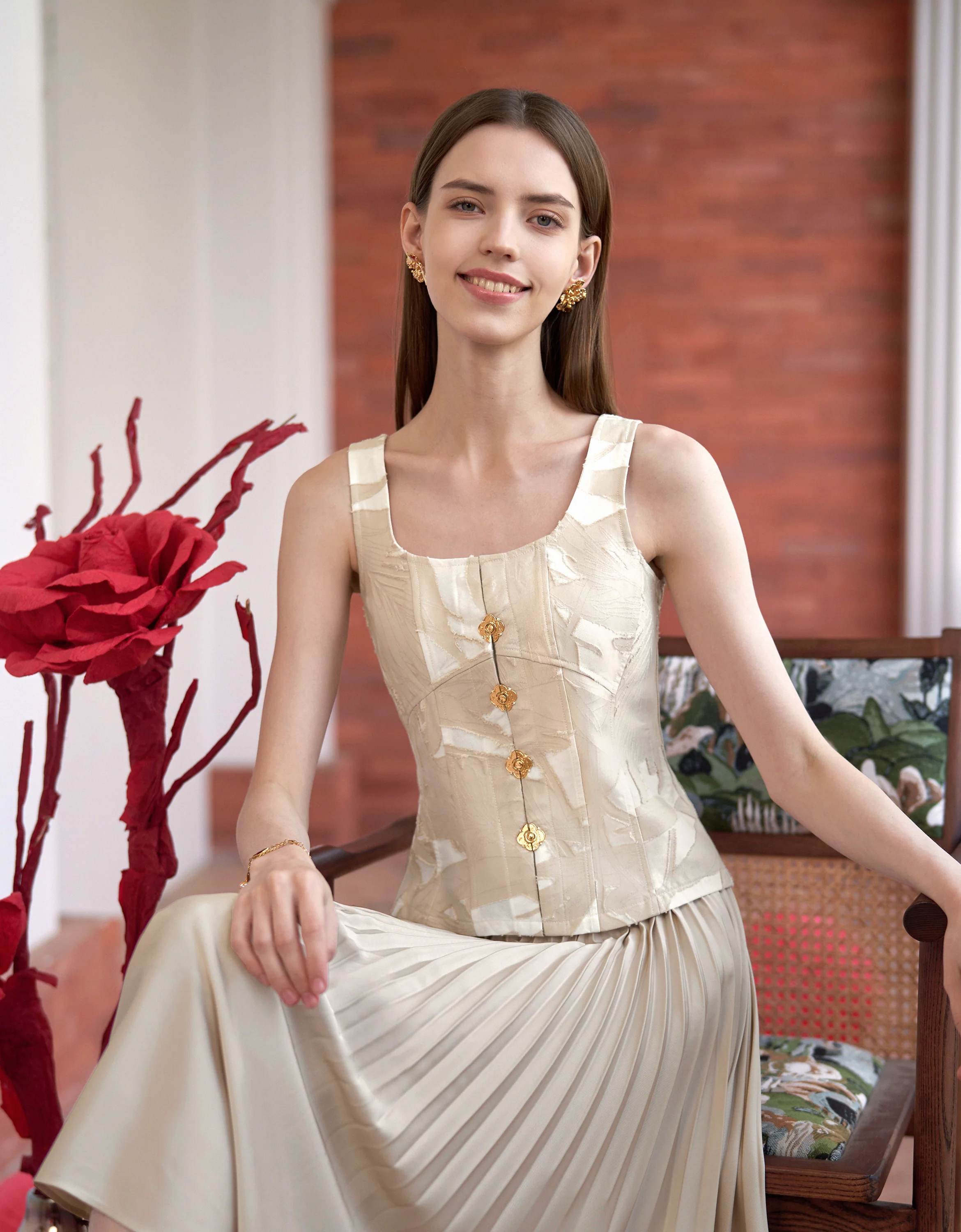 Burnished Texture Square Neck Sleeveless Top