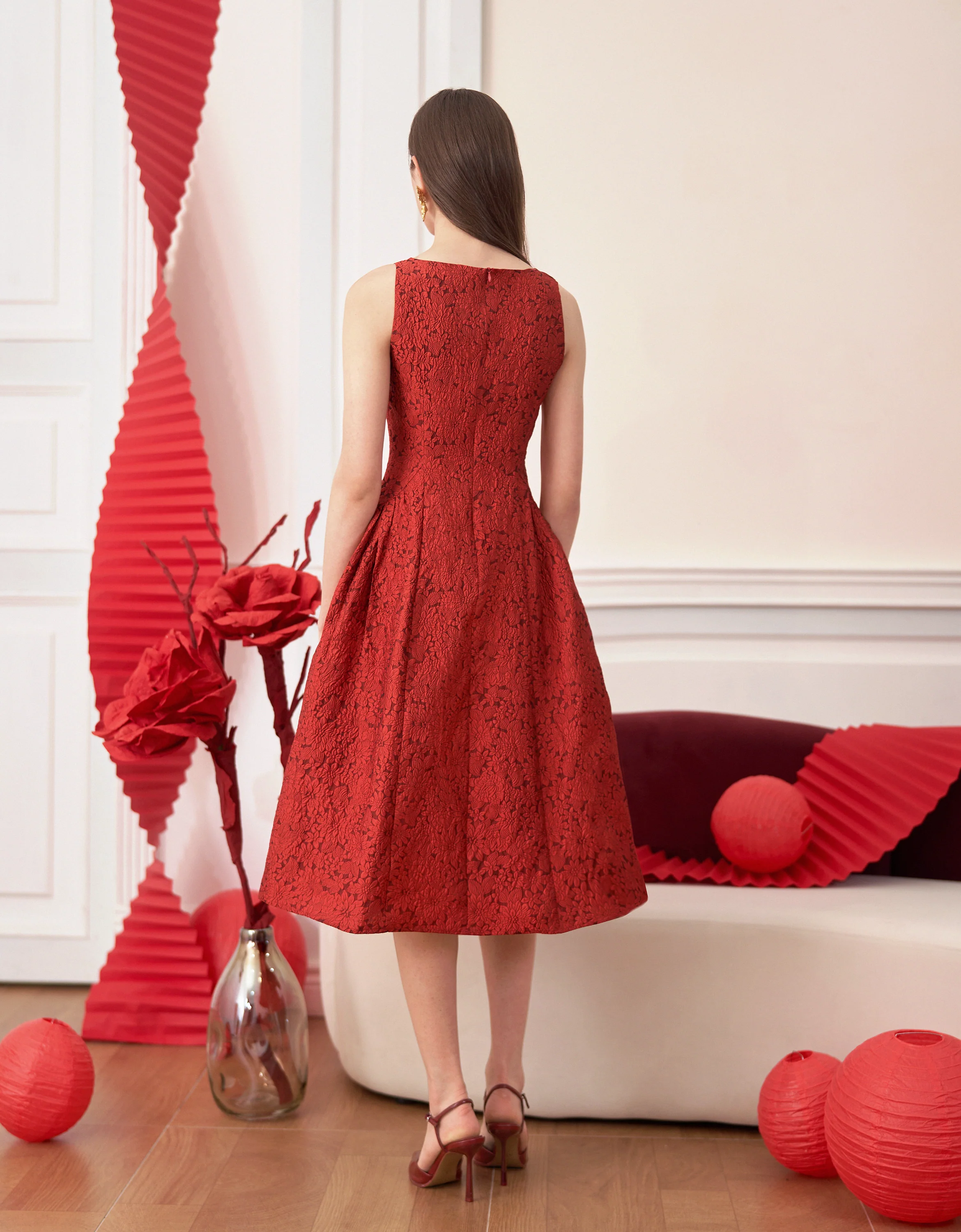 Cinched Waist Sleeveless Jacquard Dress - Image 5