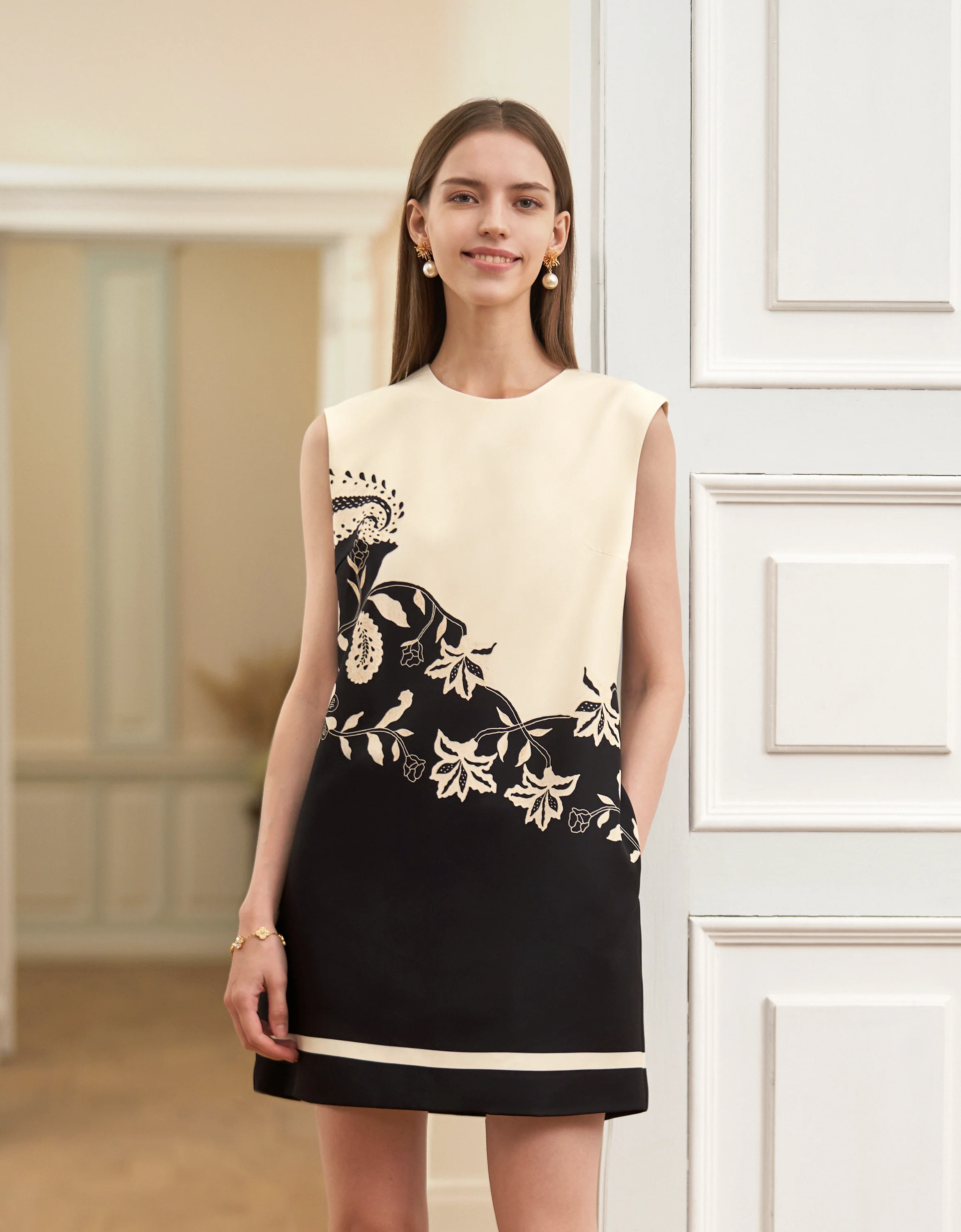 Colorblock Floral Print Sleeveless Dress - Image 9