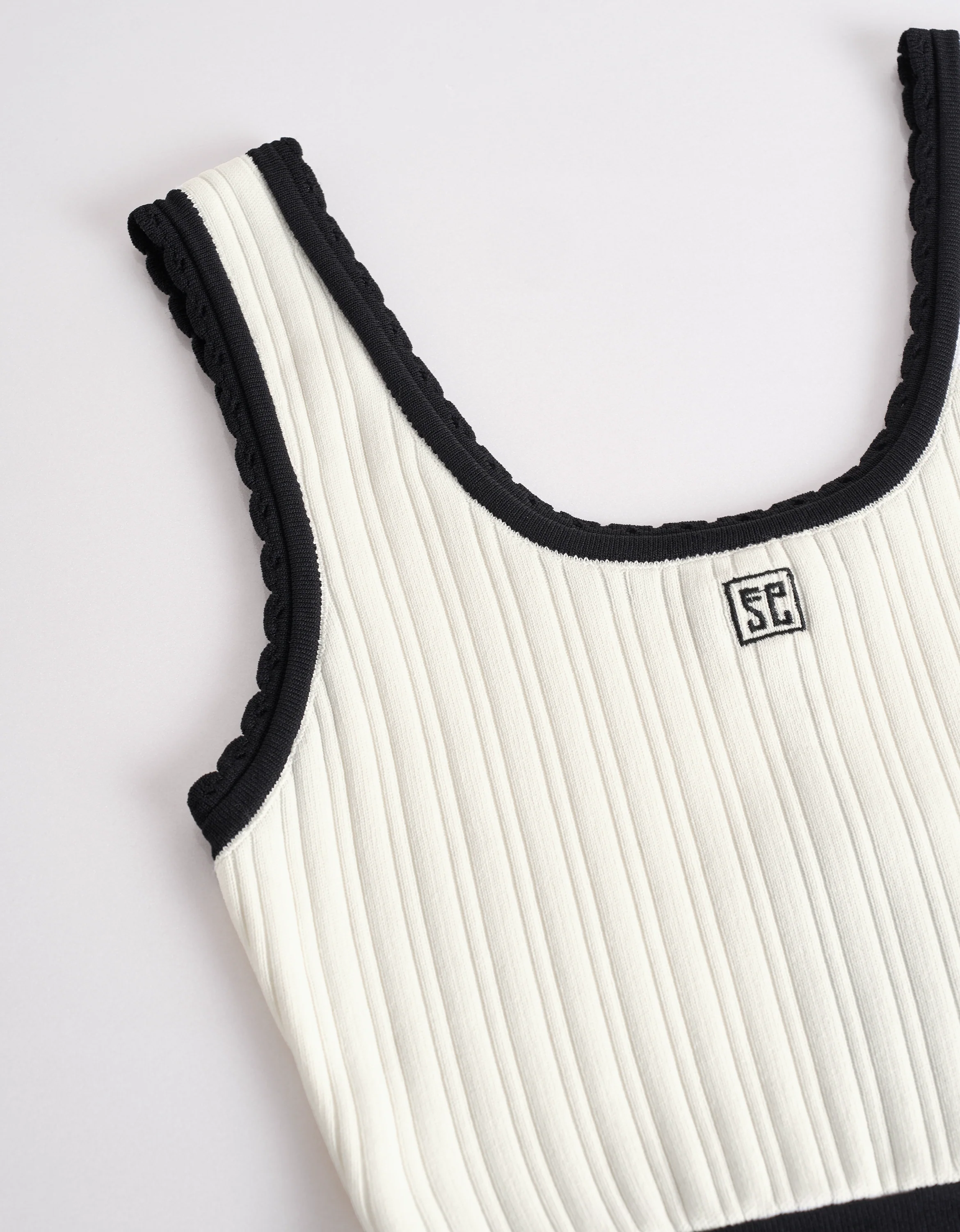 Colorblock U-Neck Sleeveless Knit Dress - Image 5