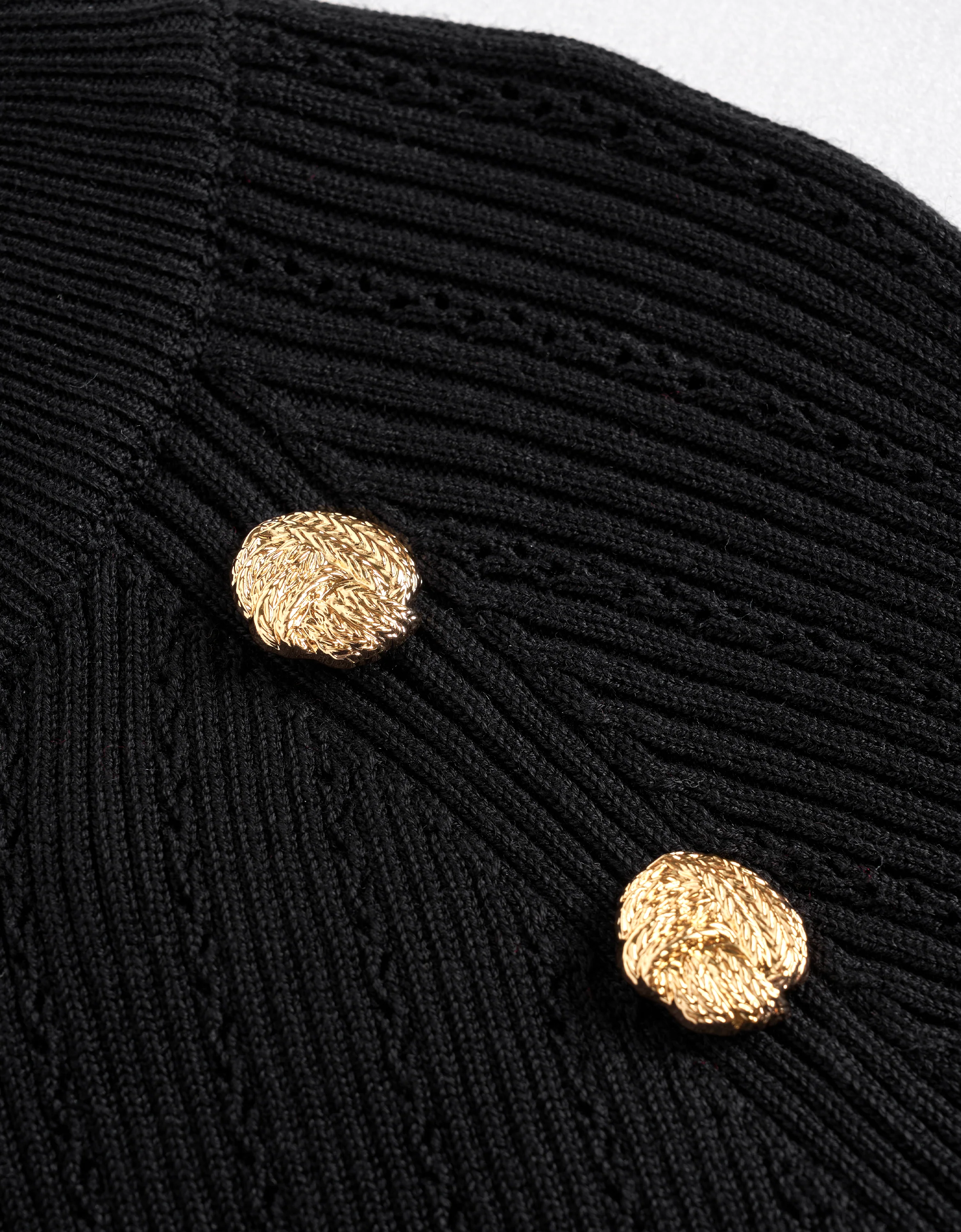 Decorative Shoulder Buttons Short Sleeve Knit Top - Image 7