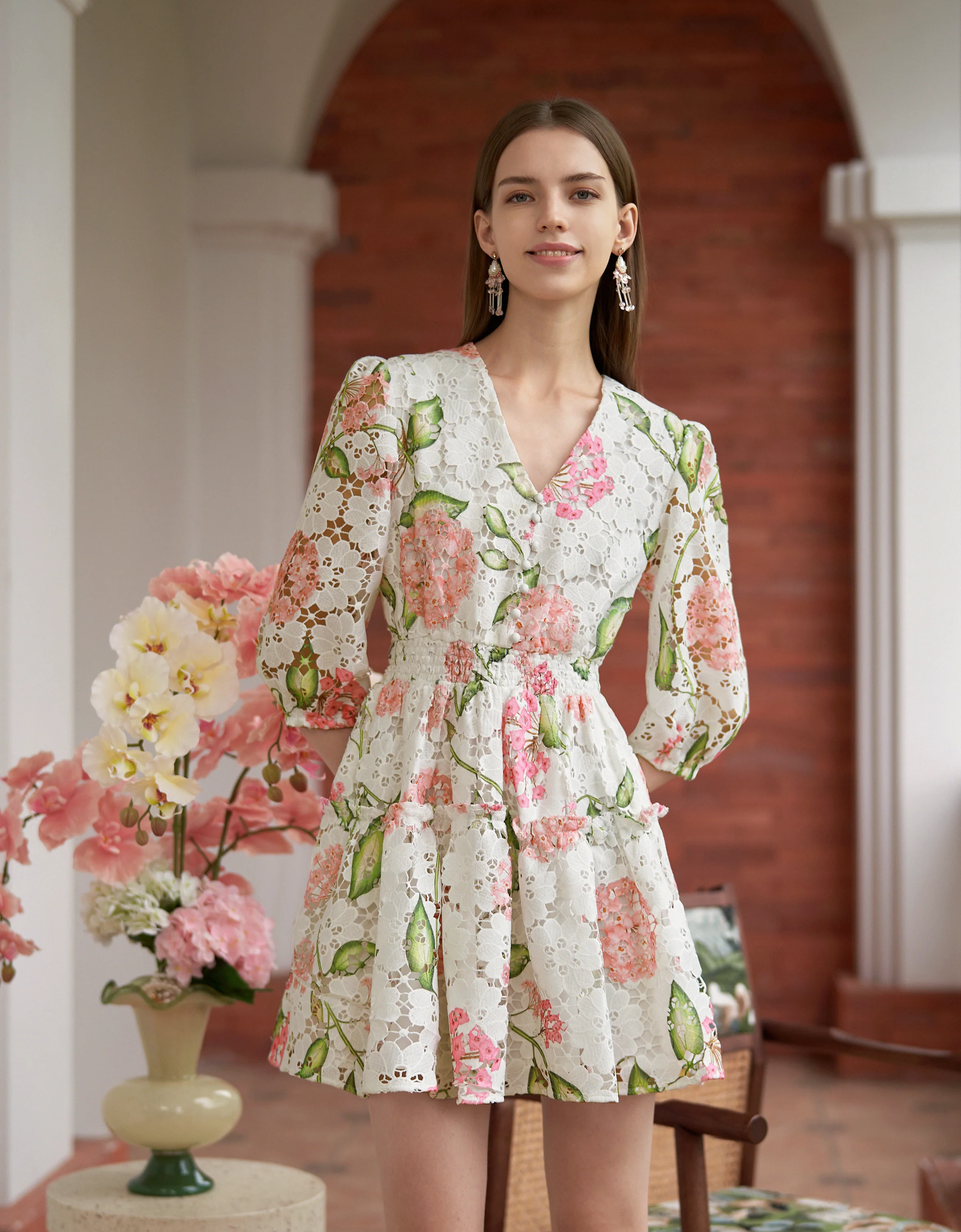 Elastic Waist V-neck Floral Dress - Image 3