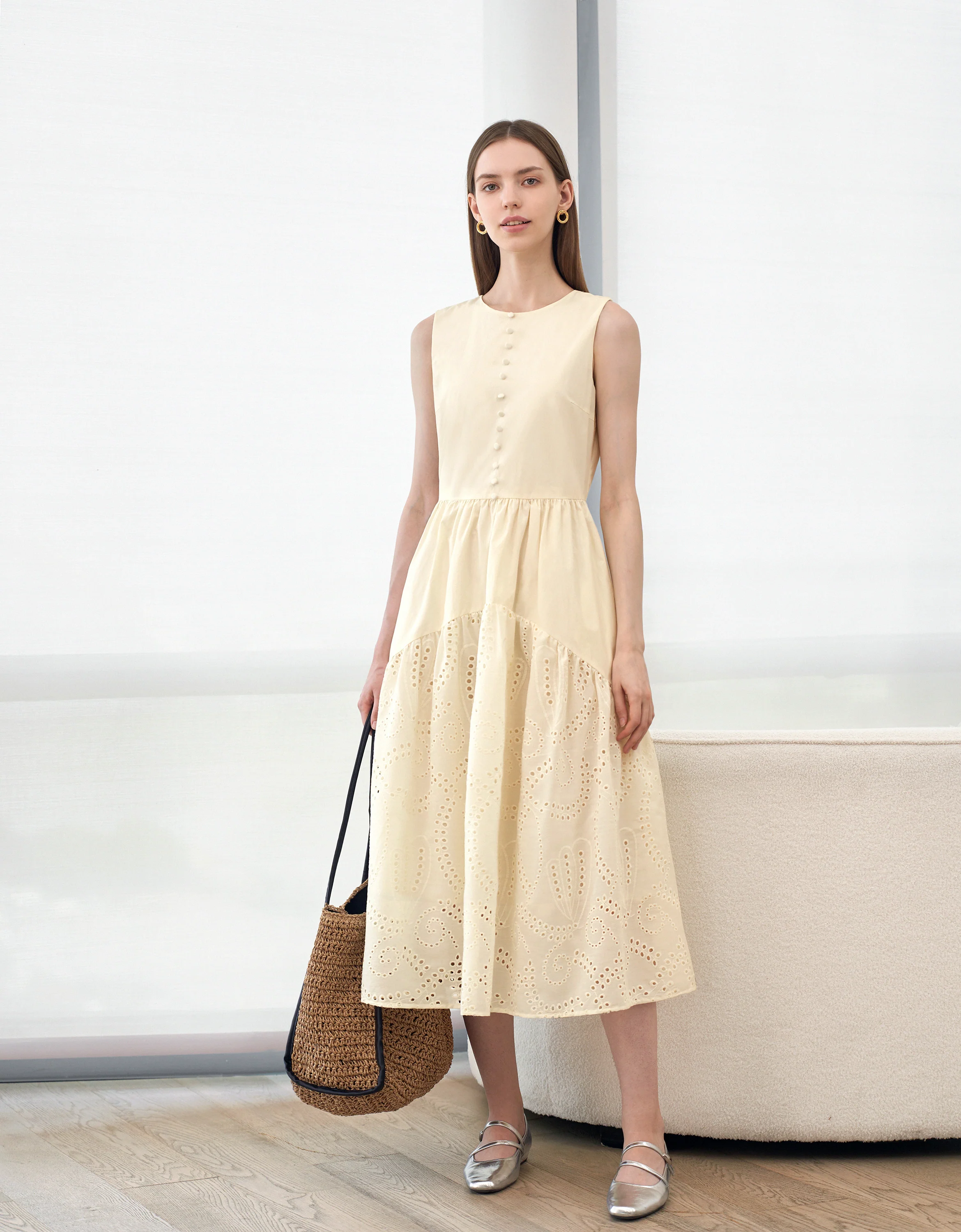 Embroidered Skirt Button Front Sleeveless Dress - Image 5