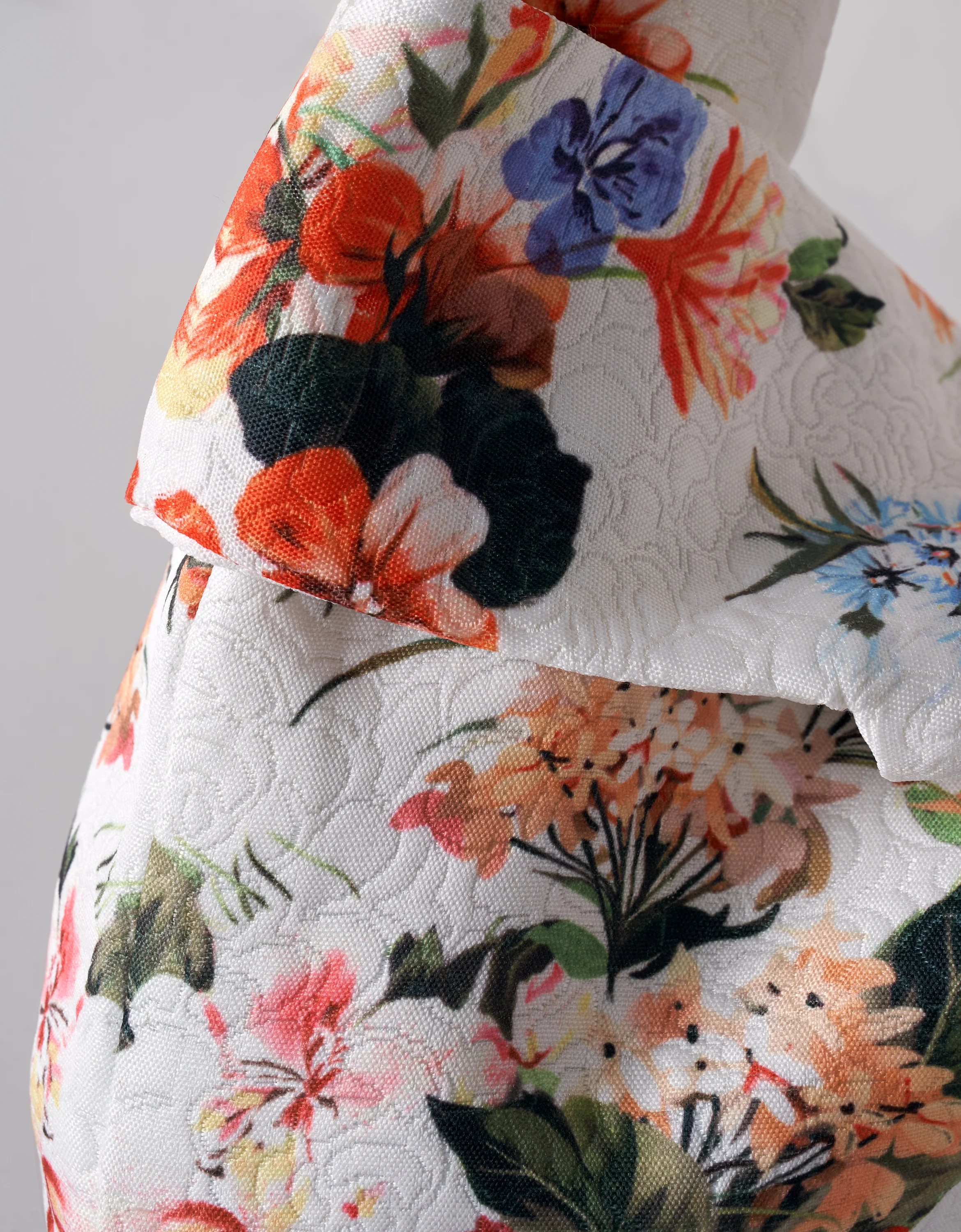 Floral Print Reversible Hand Bag - Image 7