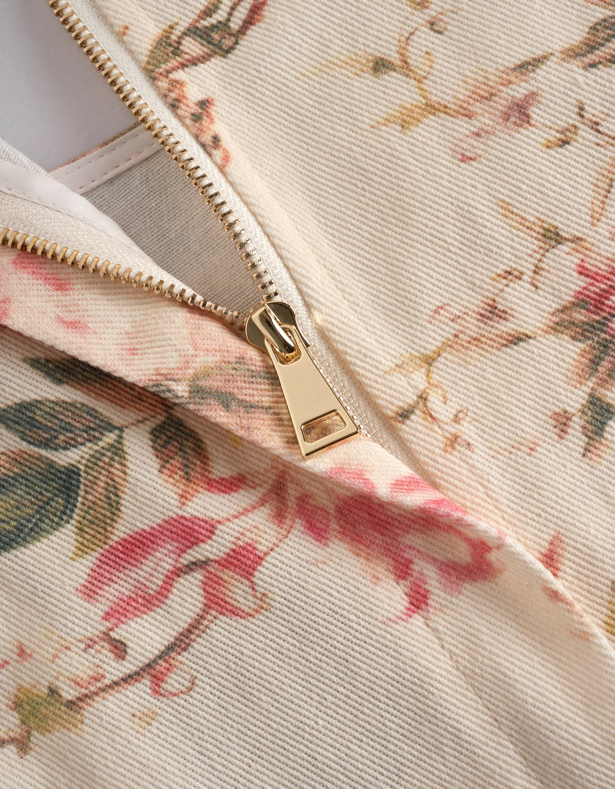 Floral Print Sleeveless Top - Image 6