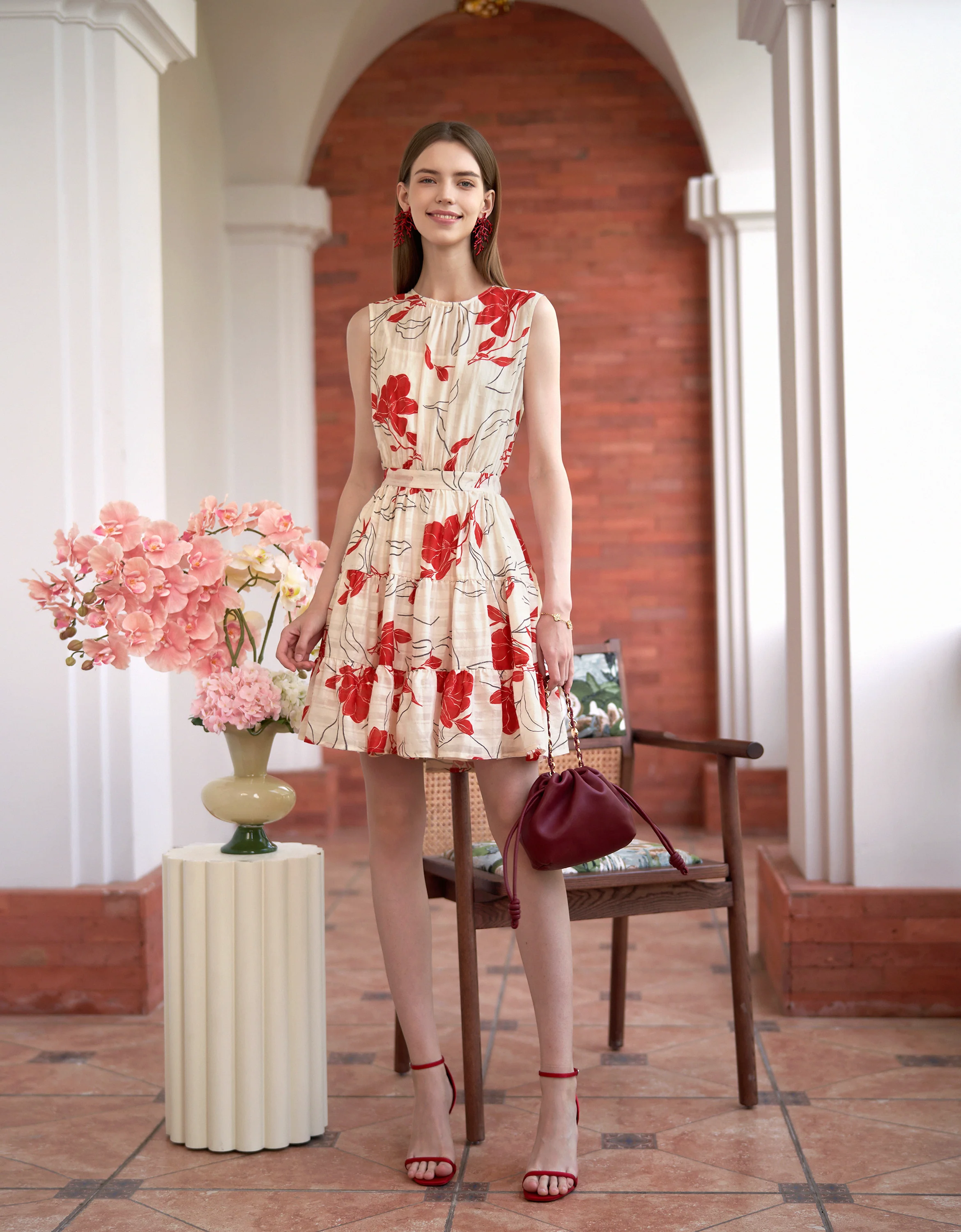Floral Print Tiered Skirt Sleeveless Dress - Image 2