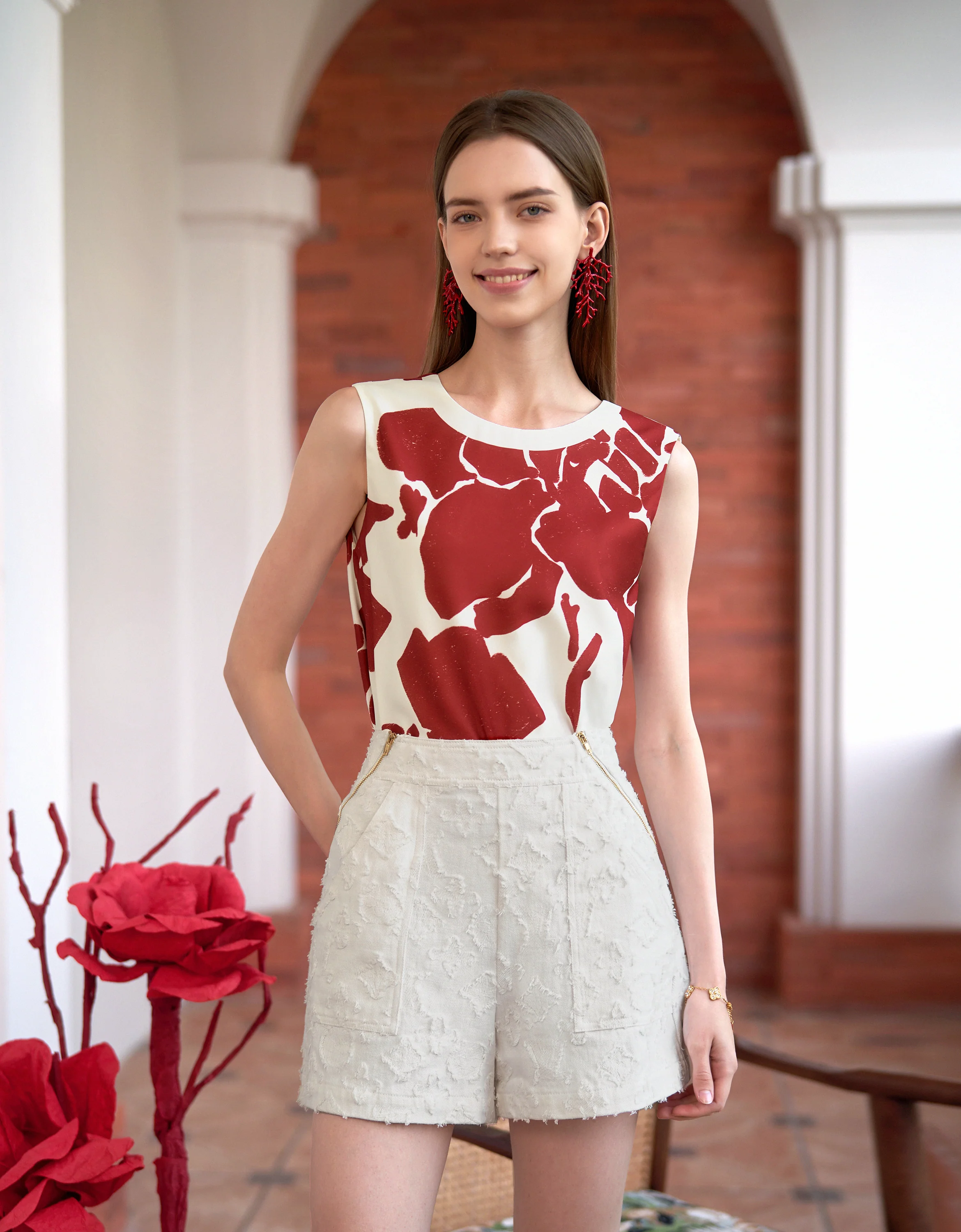 Geometric Floral Print Sleeveless Top