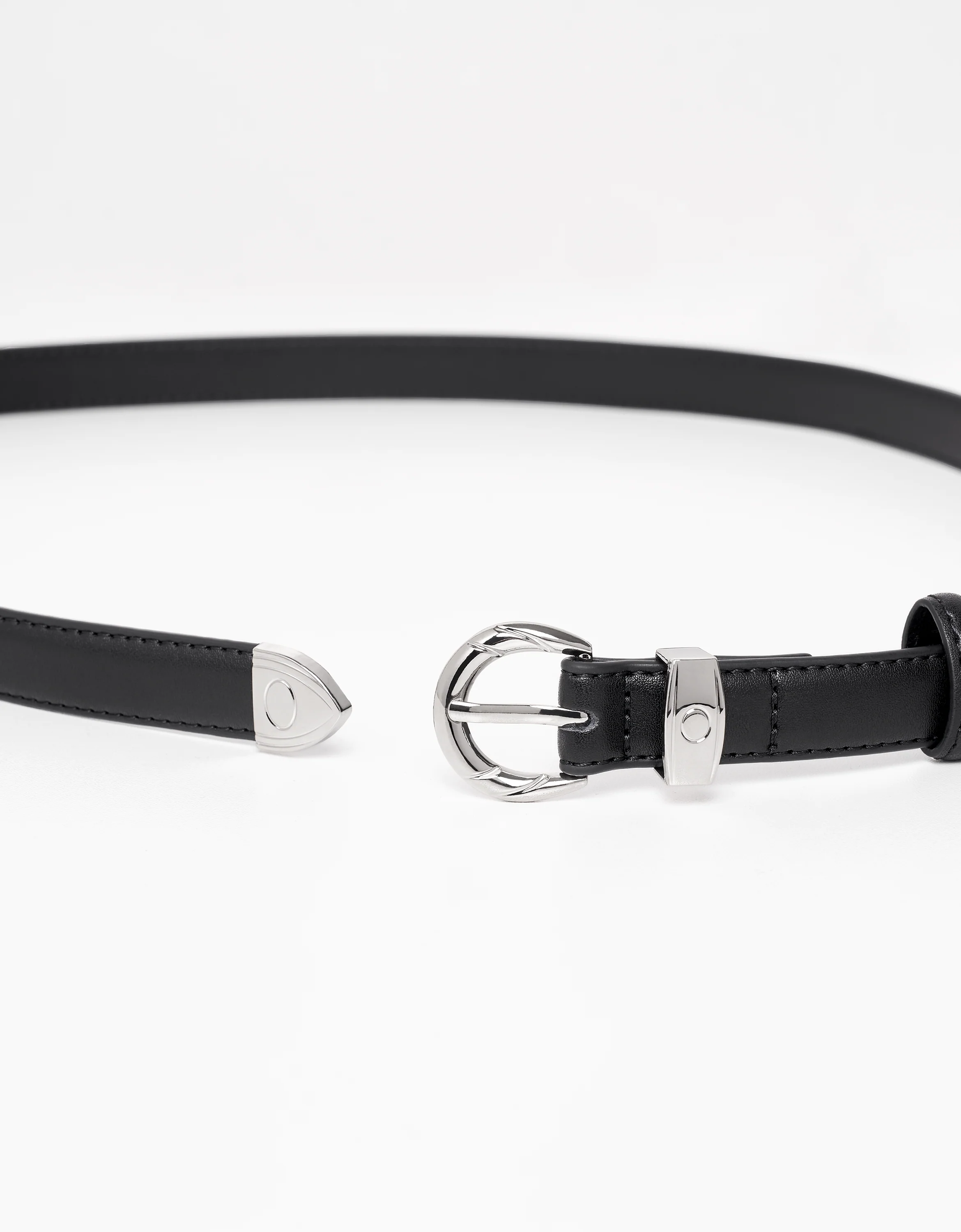 Horseshoe Buckle Thin Leather Belt - Image 3