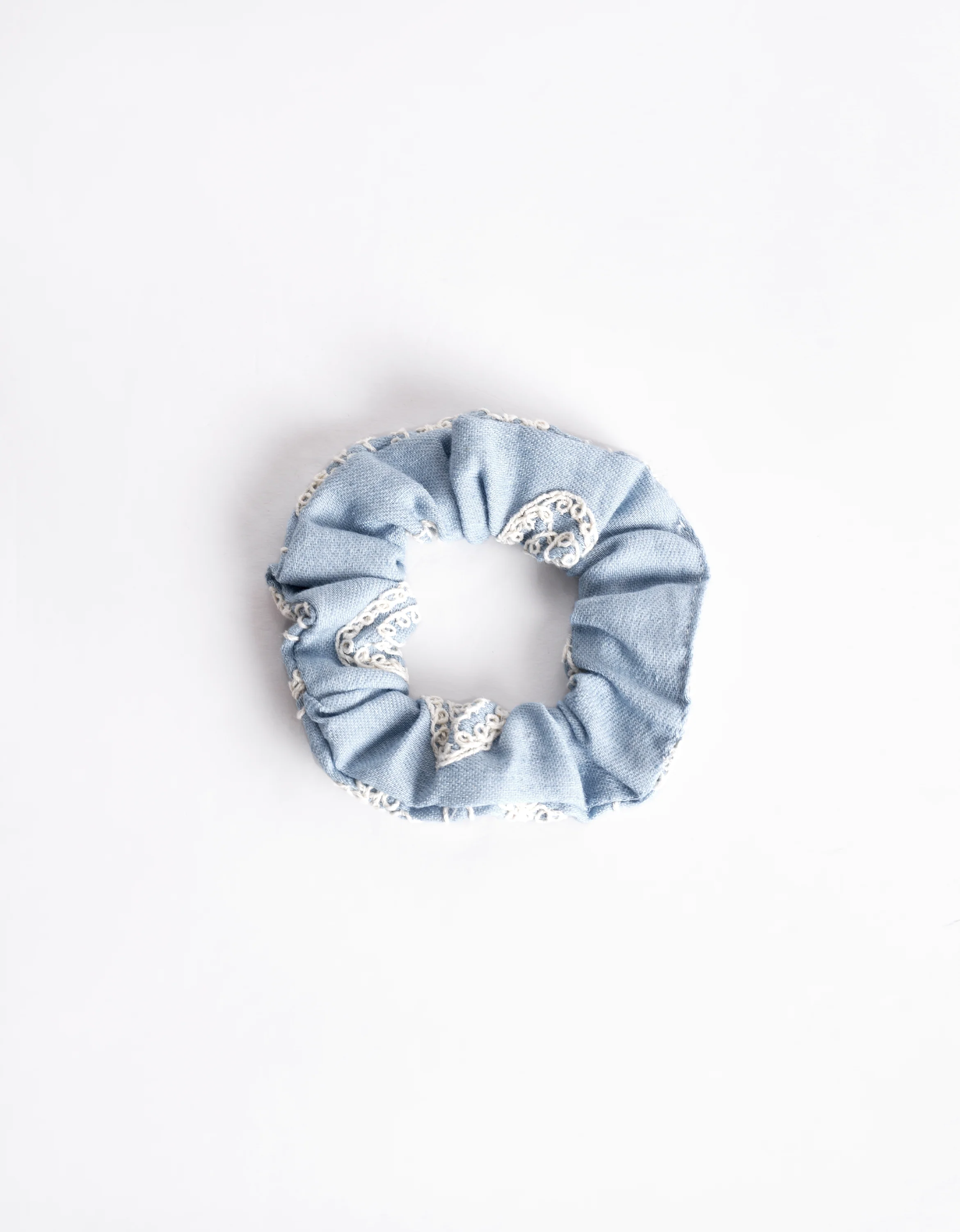 Lace Scrunchie Set - Image 4