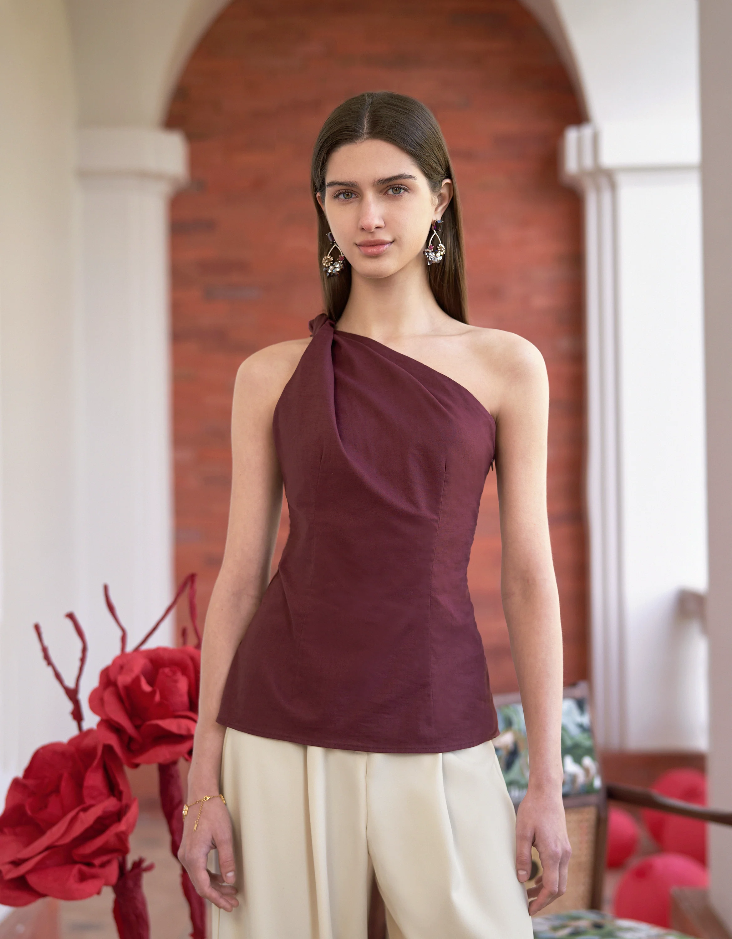 Linen-Cotton Blend Asymmetric Off-shoulder Top - Image 6