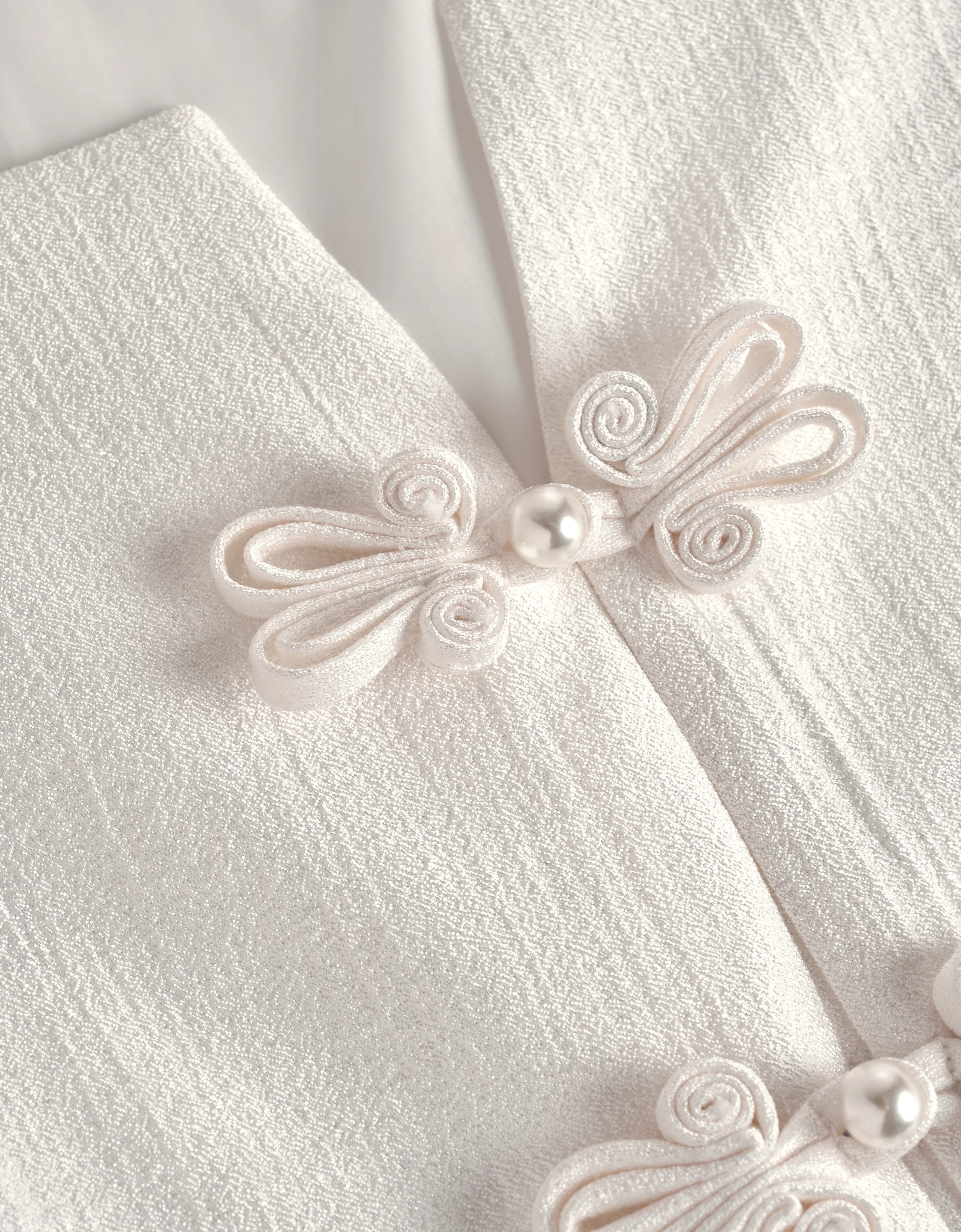 Mandarin Knot Button Short Sleeve Cropped Top - Image 17