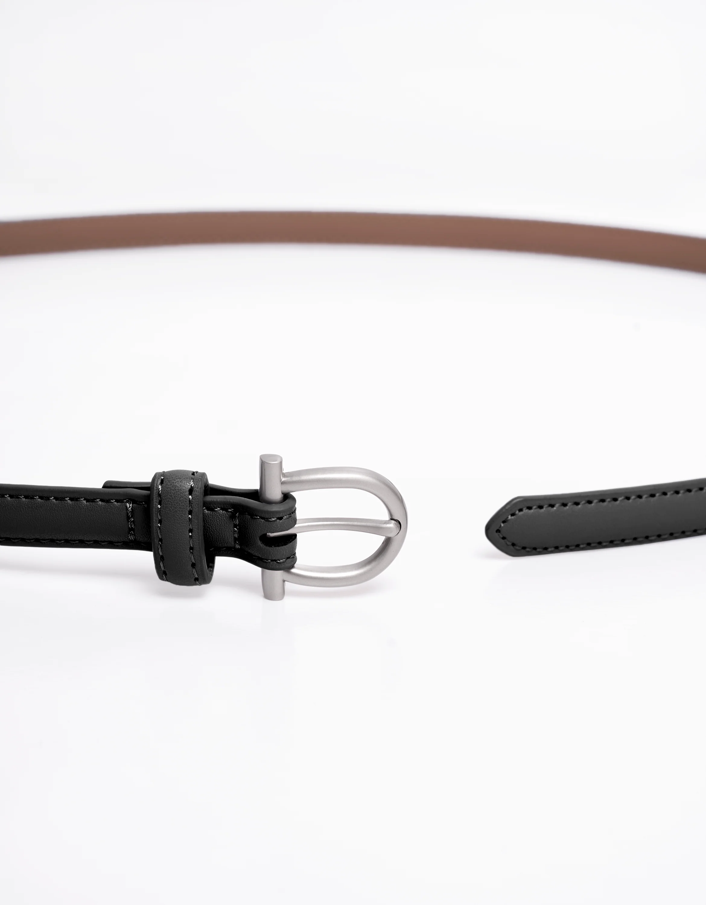 Metal Buckle Thin Leather Belt - Image 7