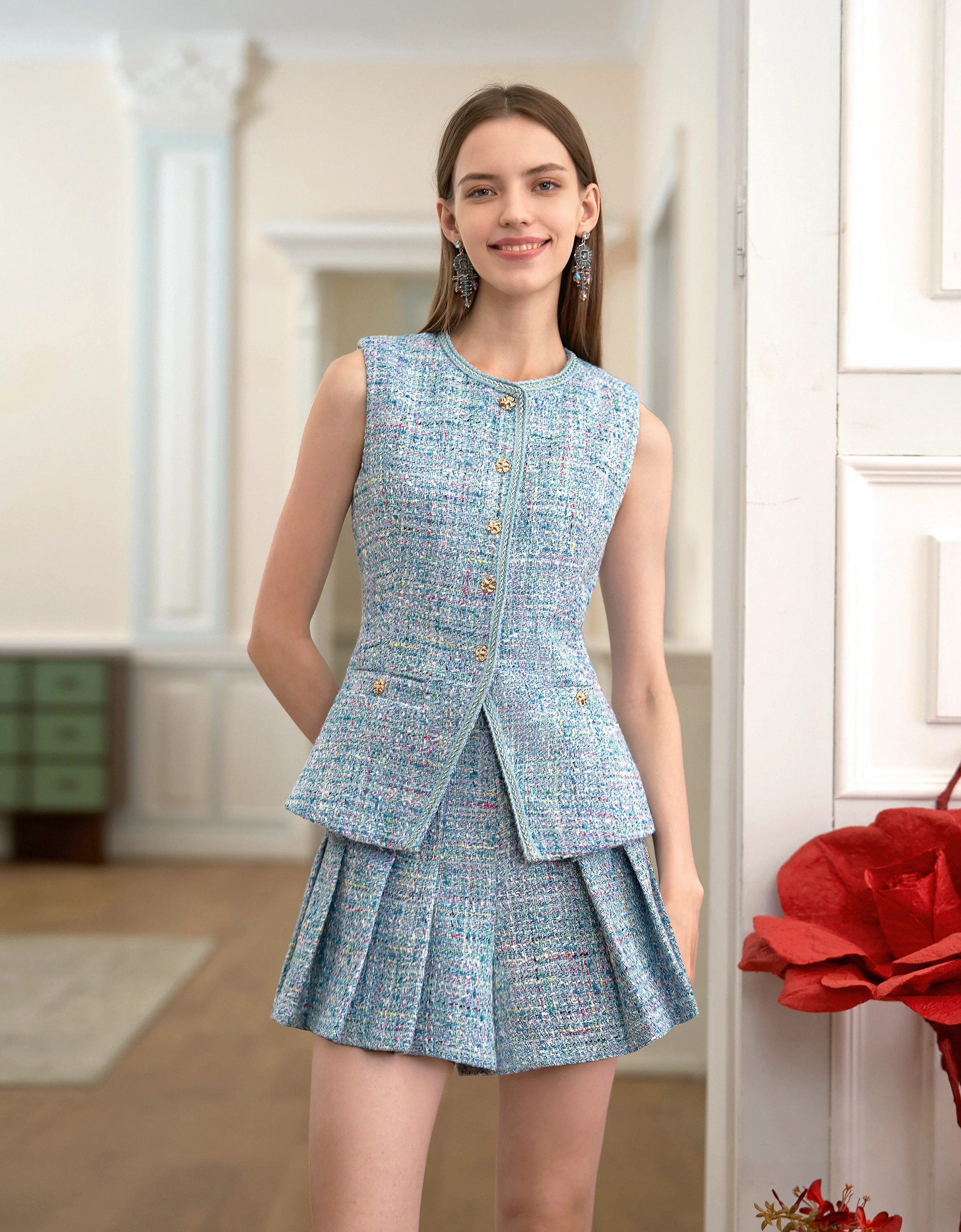 Mid-rise Pleated Tweed Shorts