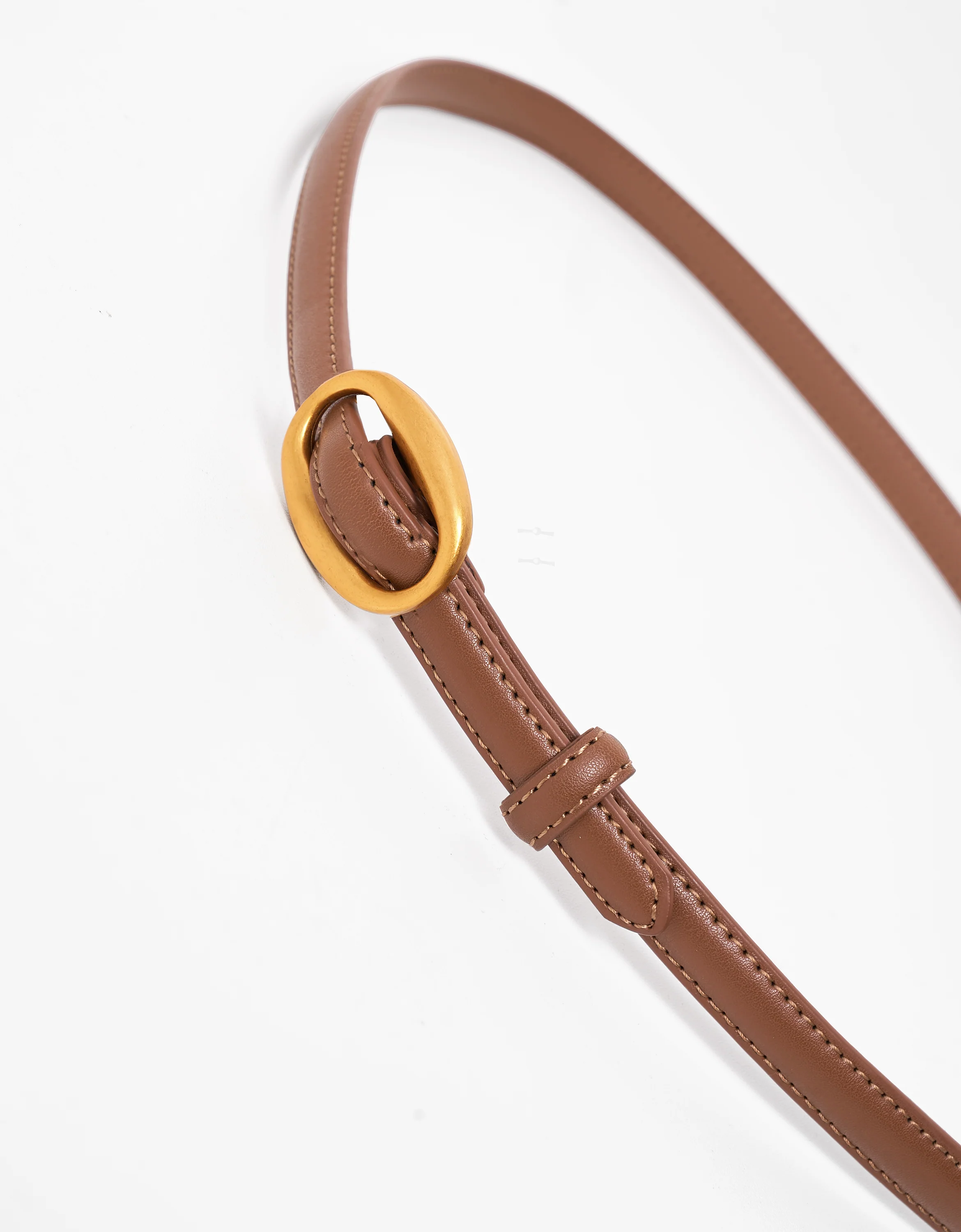 Oval Buckle Thin Leather Belt - Image 3