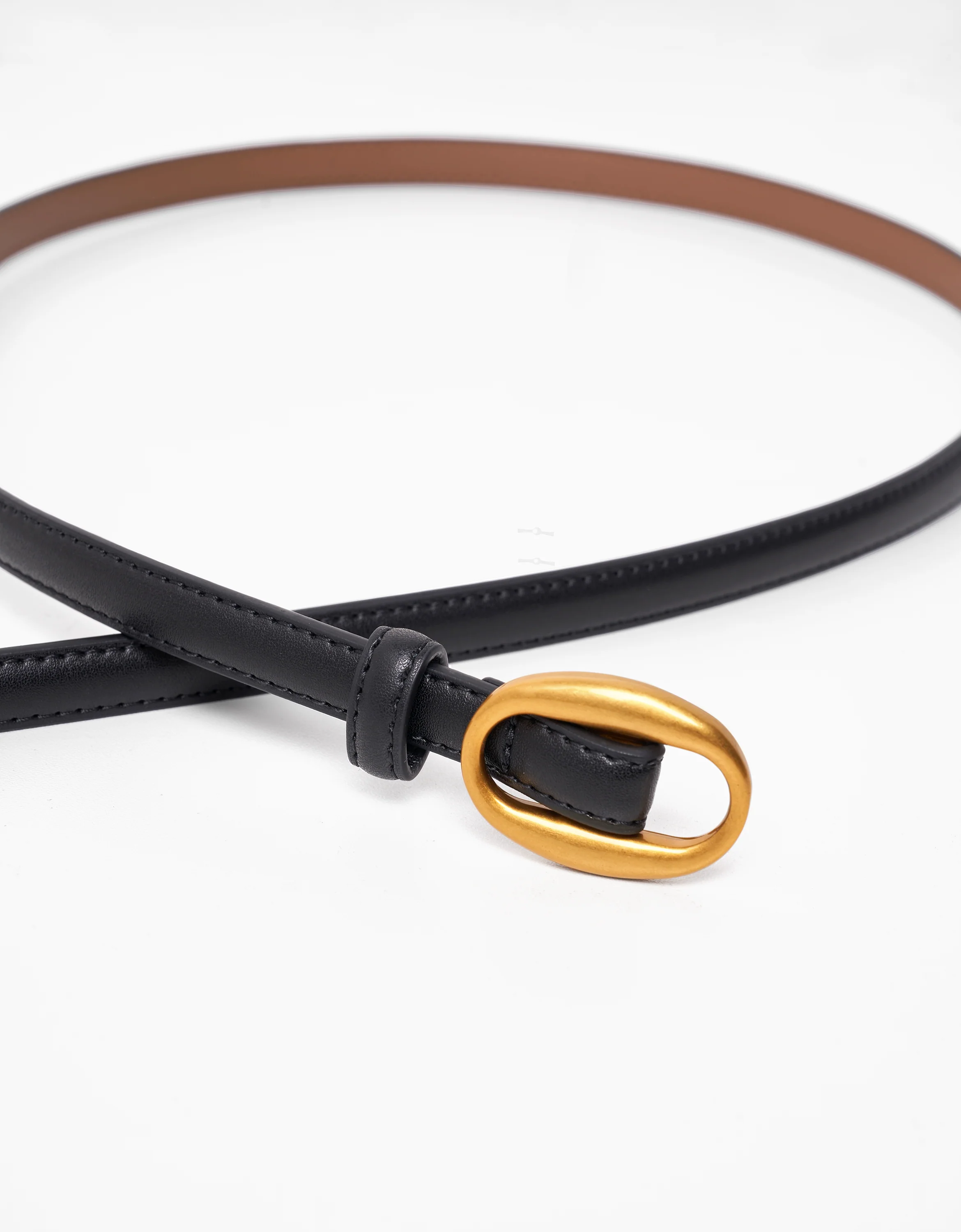 Oval Buckle Thin Leather Belt - Image 5