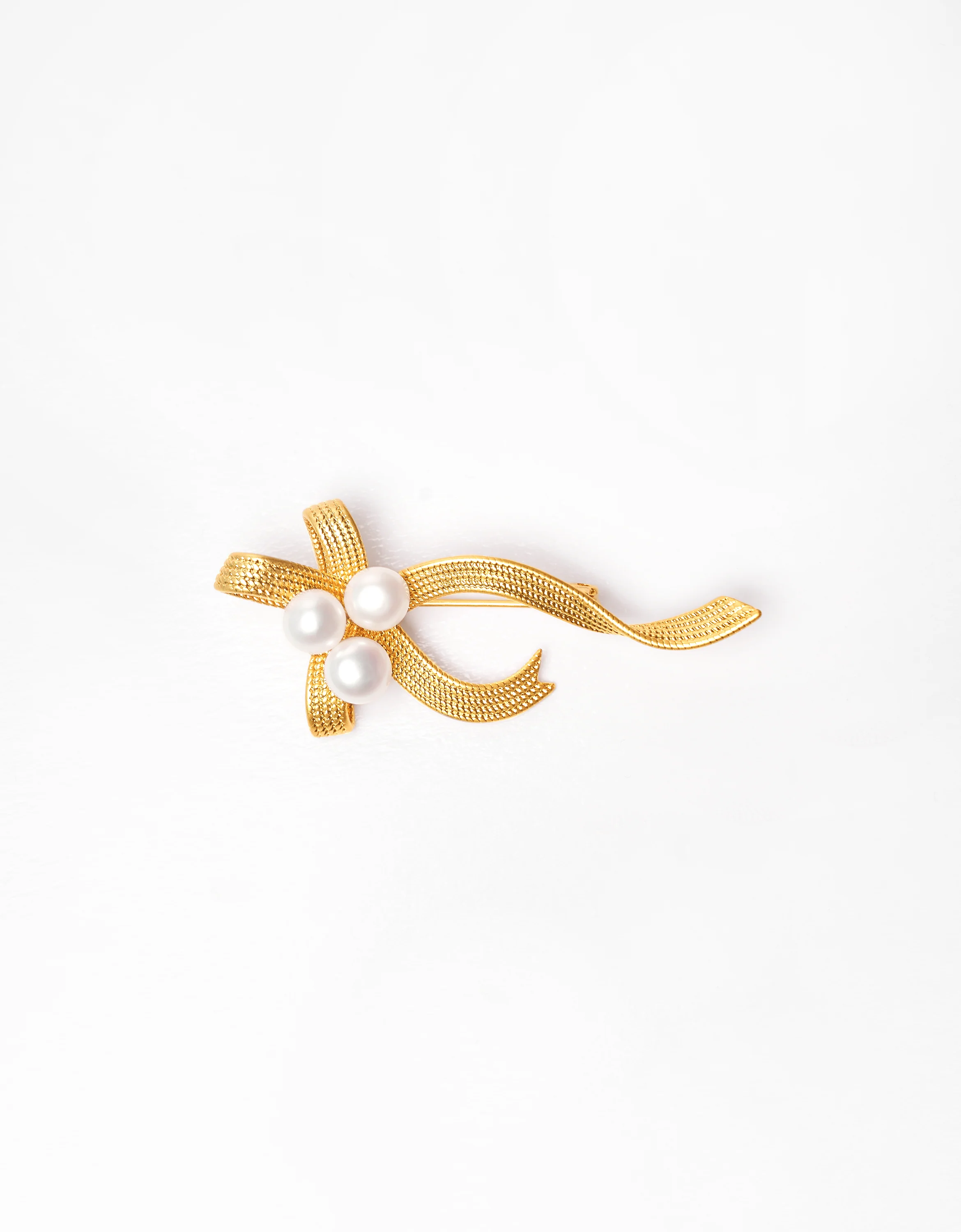 Pearl Bow Brooch