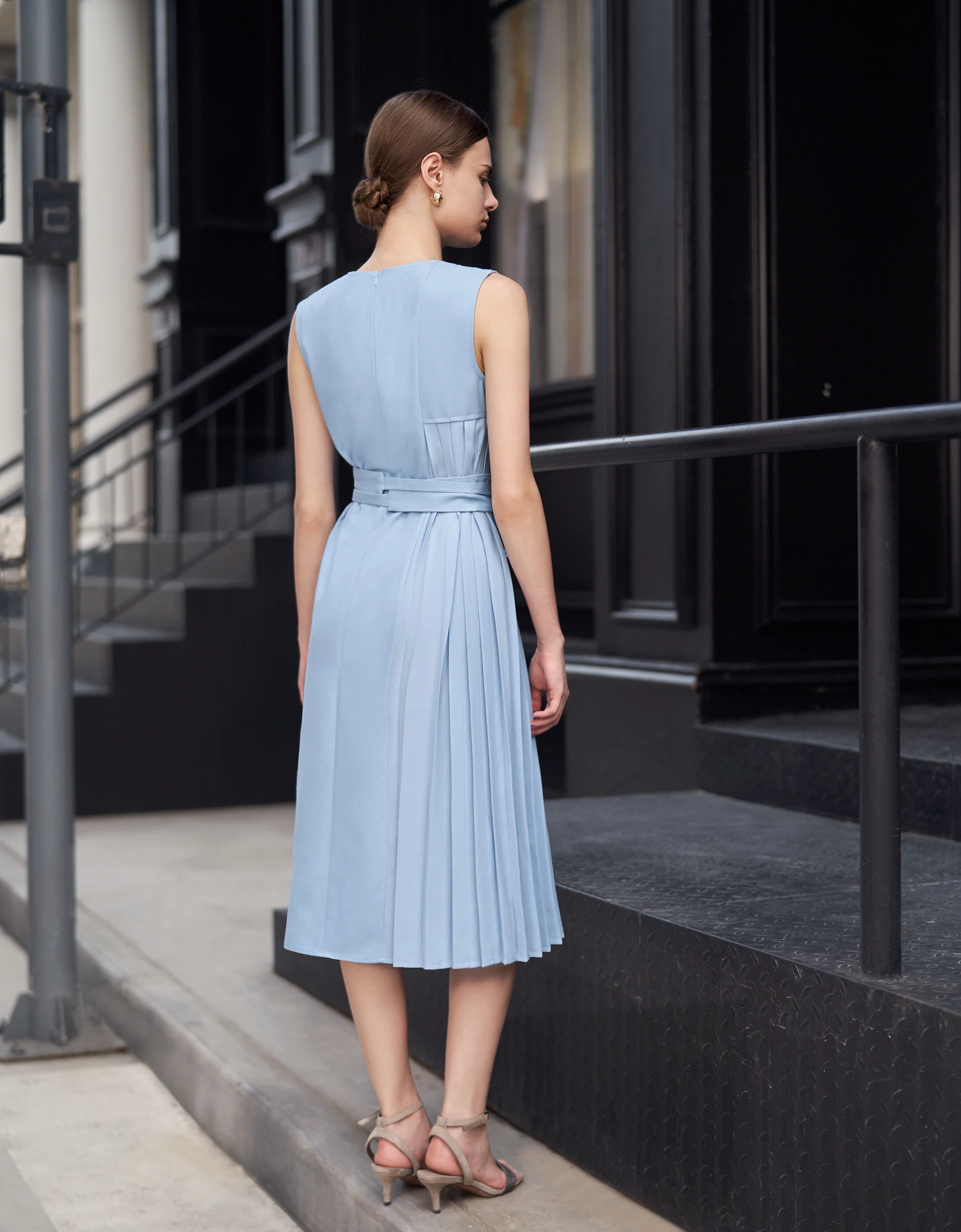 Pleated Panel Denim Midi Dress - Image 20