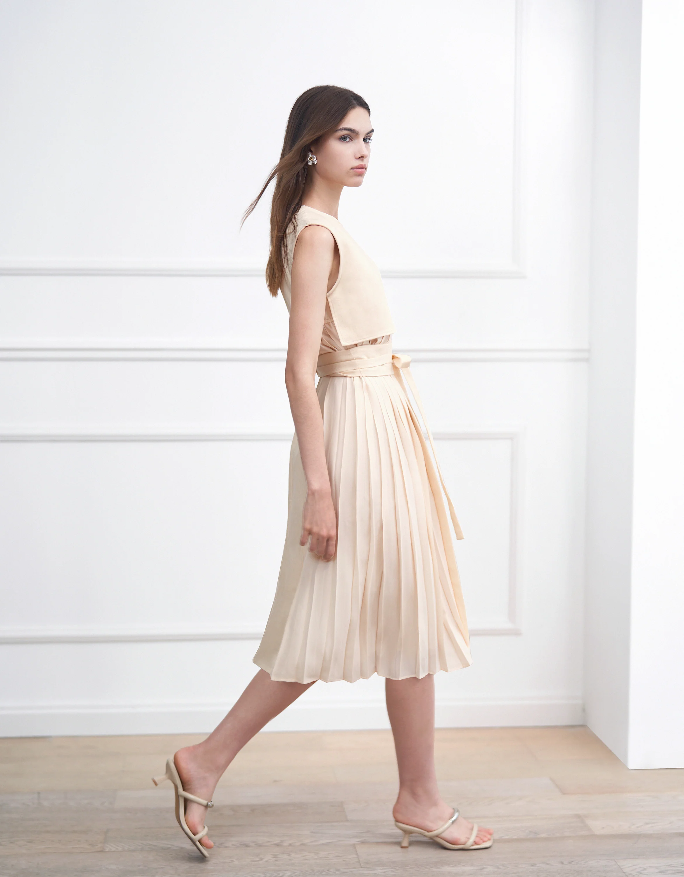 Pleated Panel Denim Midi Dress - Image 22