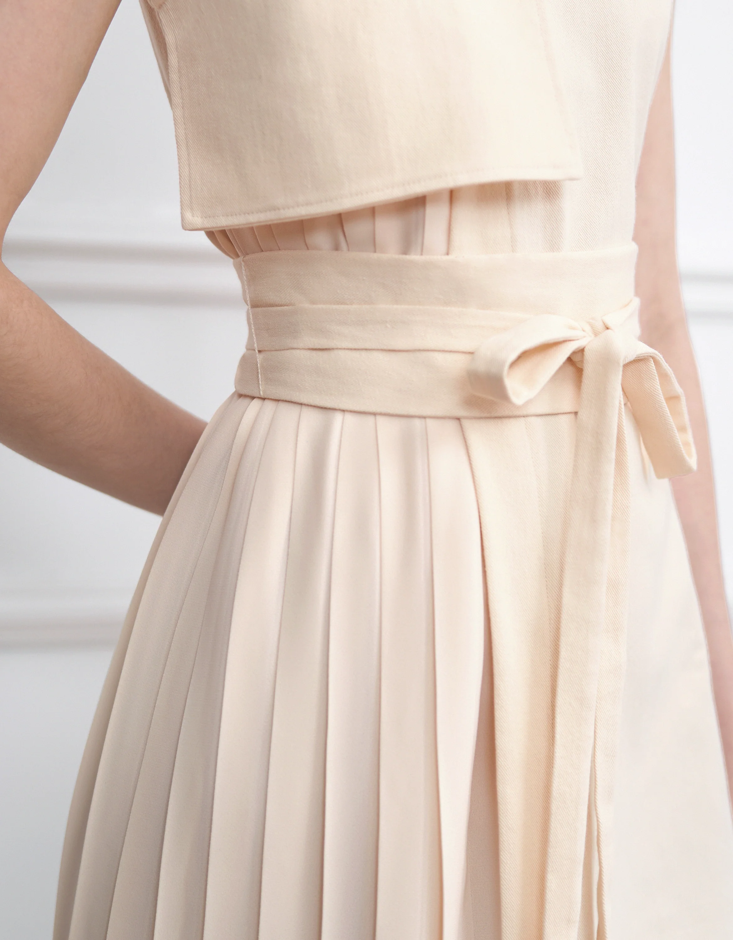 Pleated Panel Denim Midi Dress - Image 27