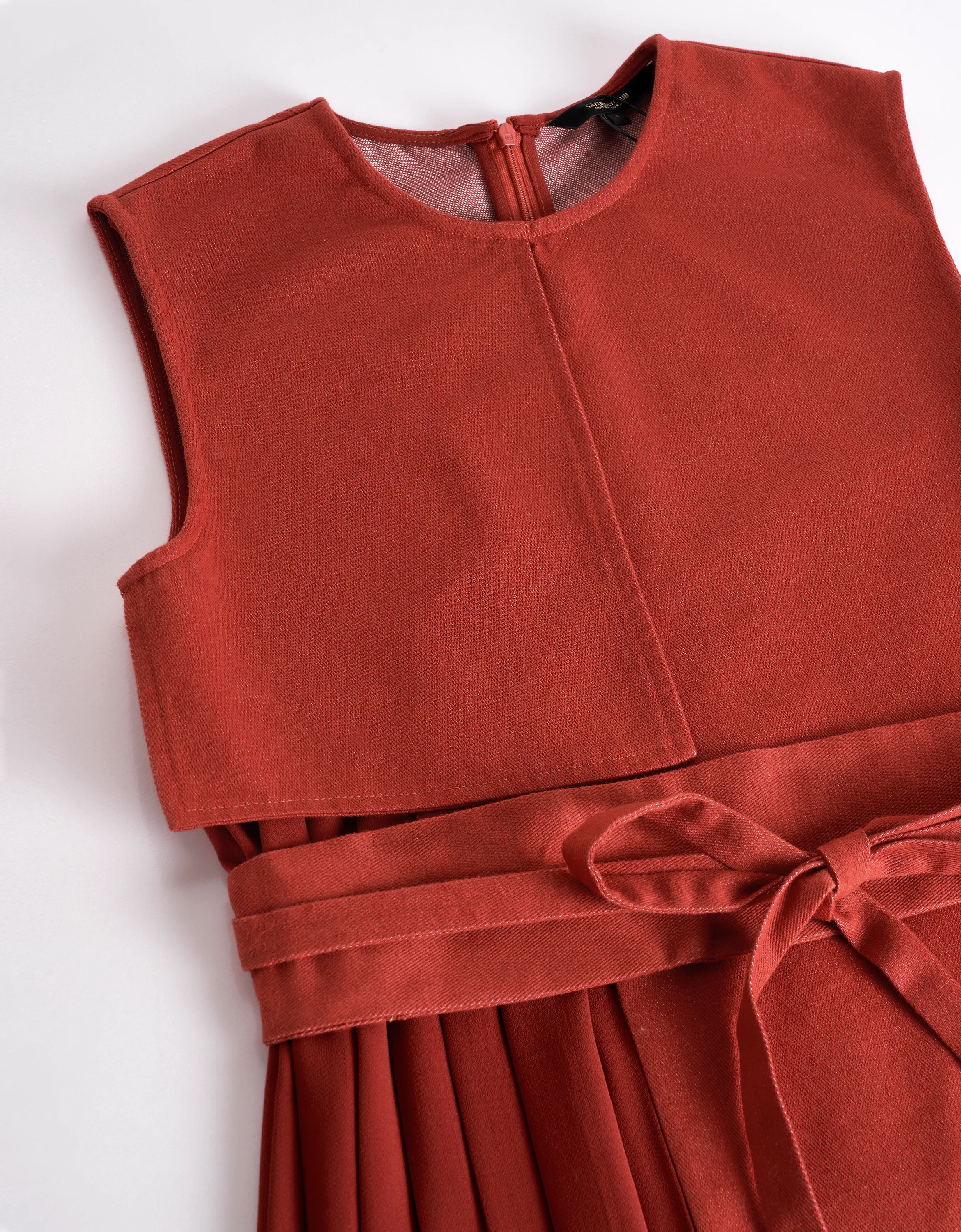 Pleated Panel Denim Midi Dress - Image 5