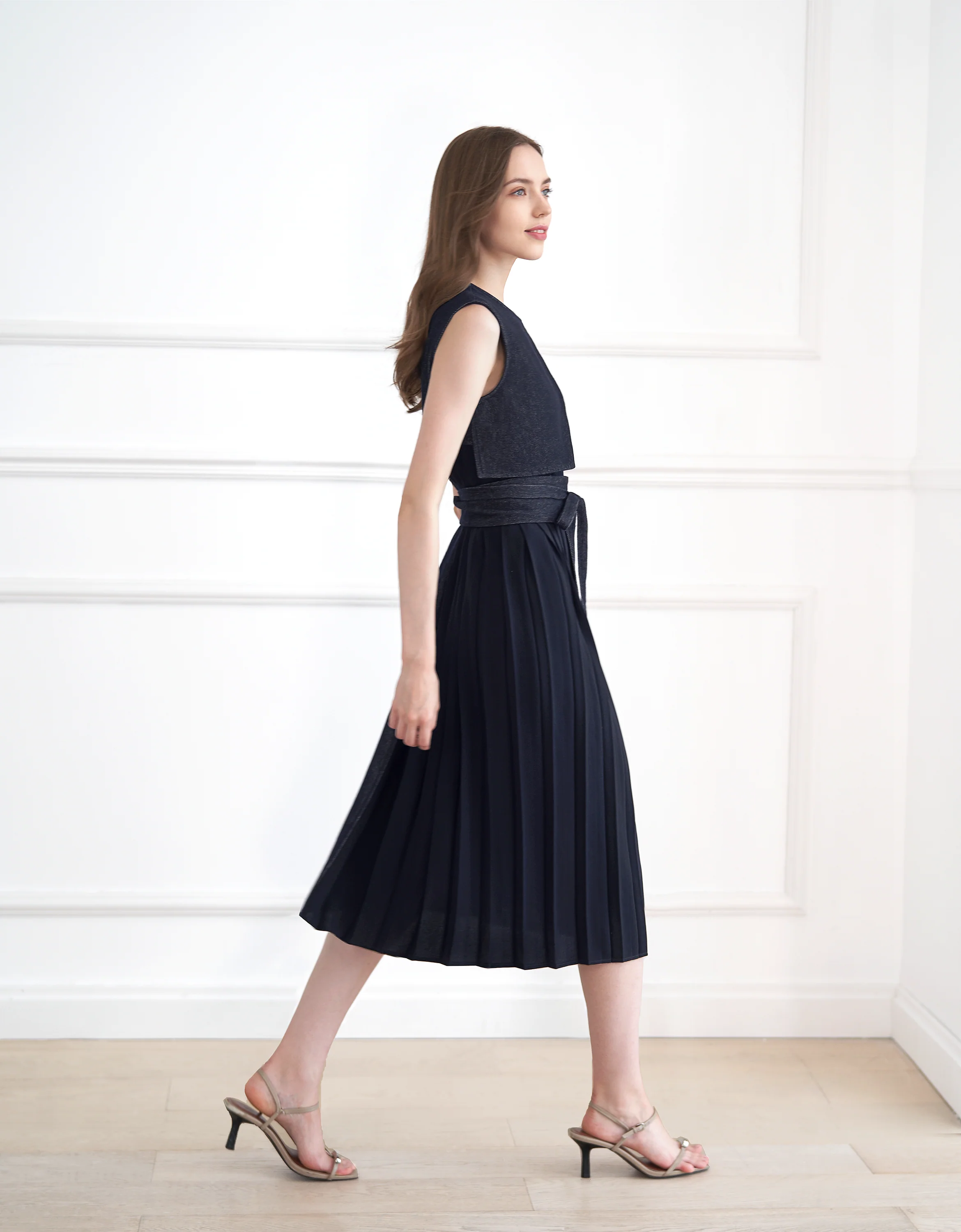Pleated Panel Denim Midi Dress - Image 9
