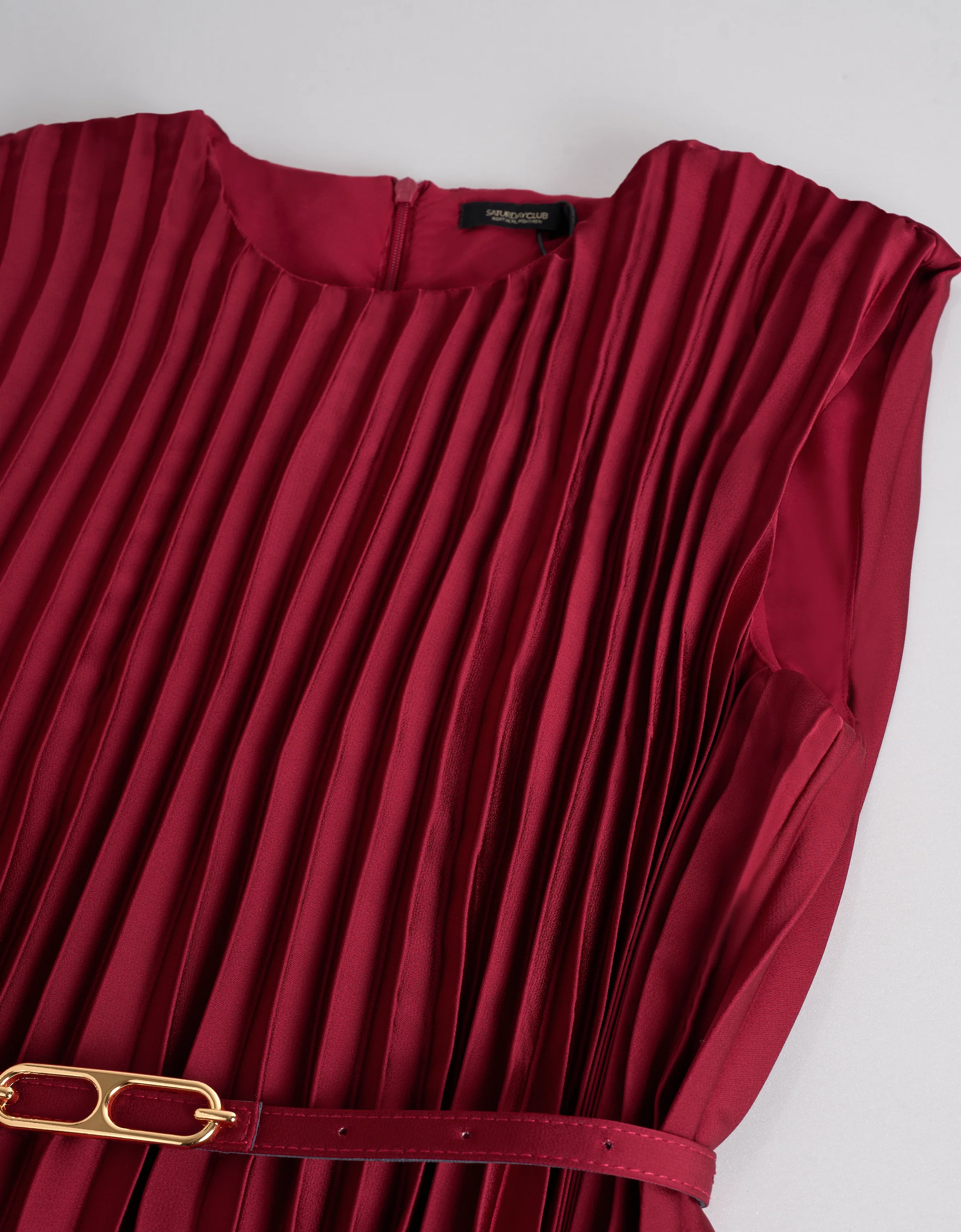 Round Neck Sleeveless Pleated Dress - Image 7