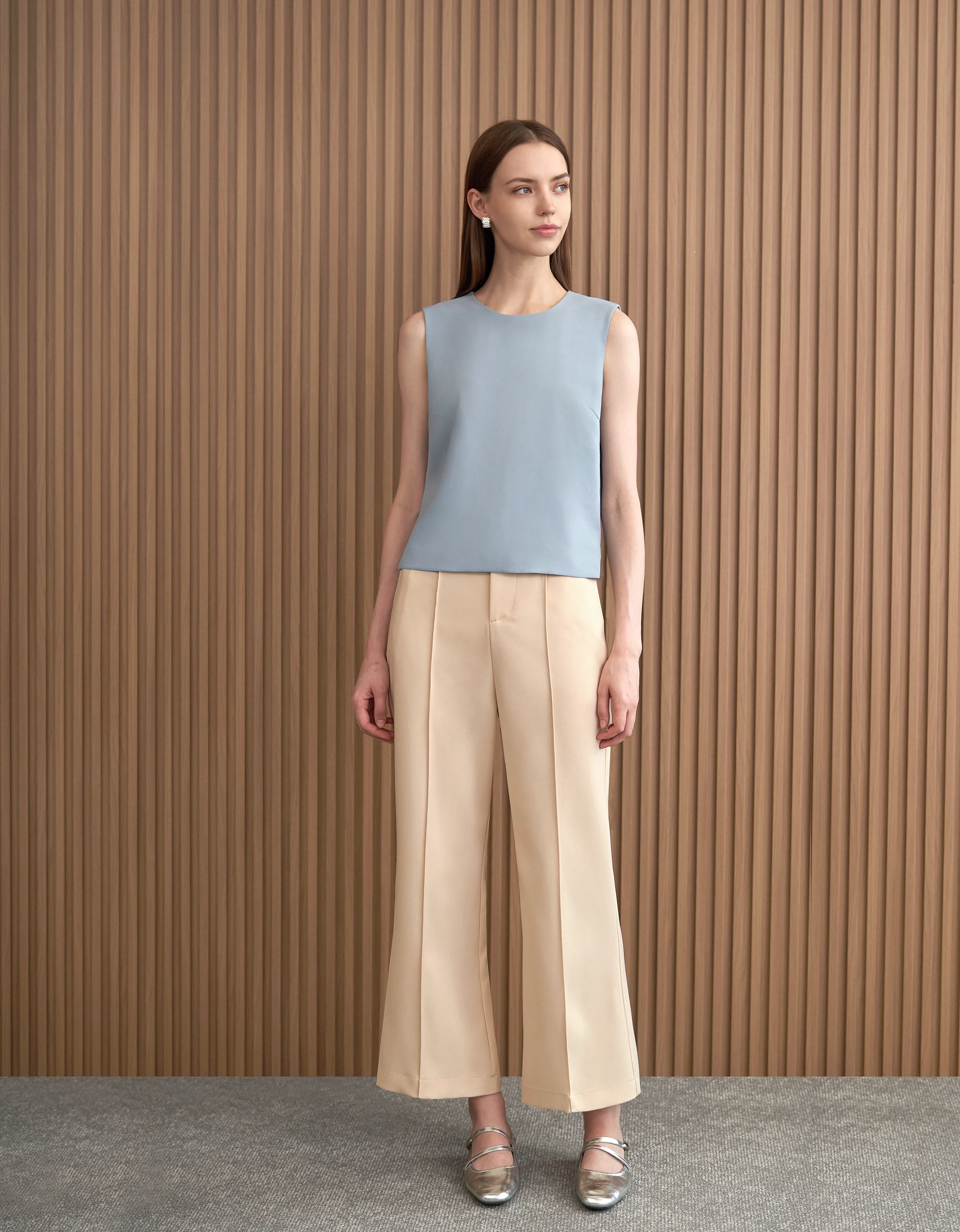 Round Neck Sleeveless Top - Image 12