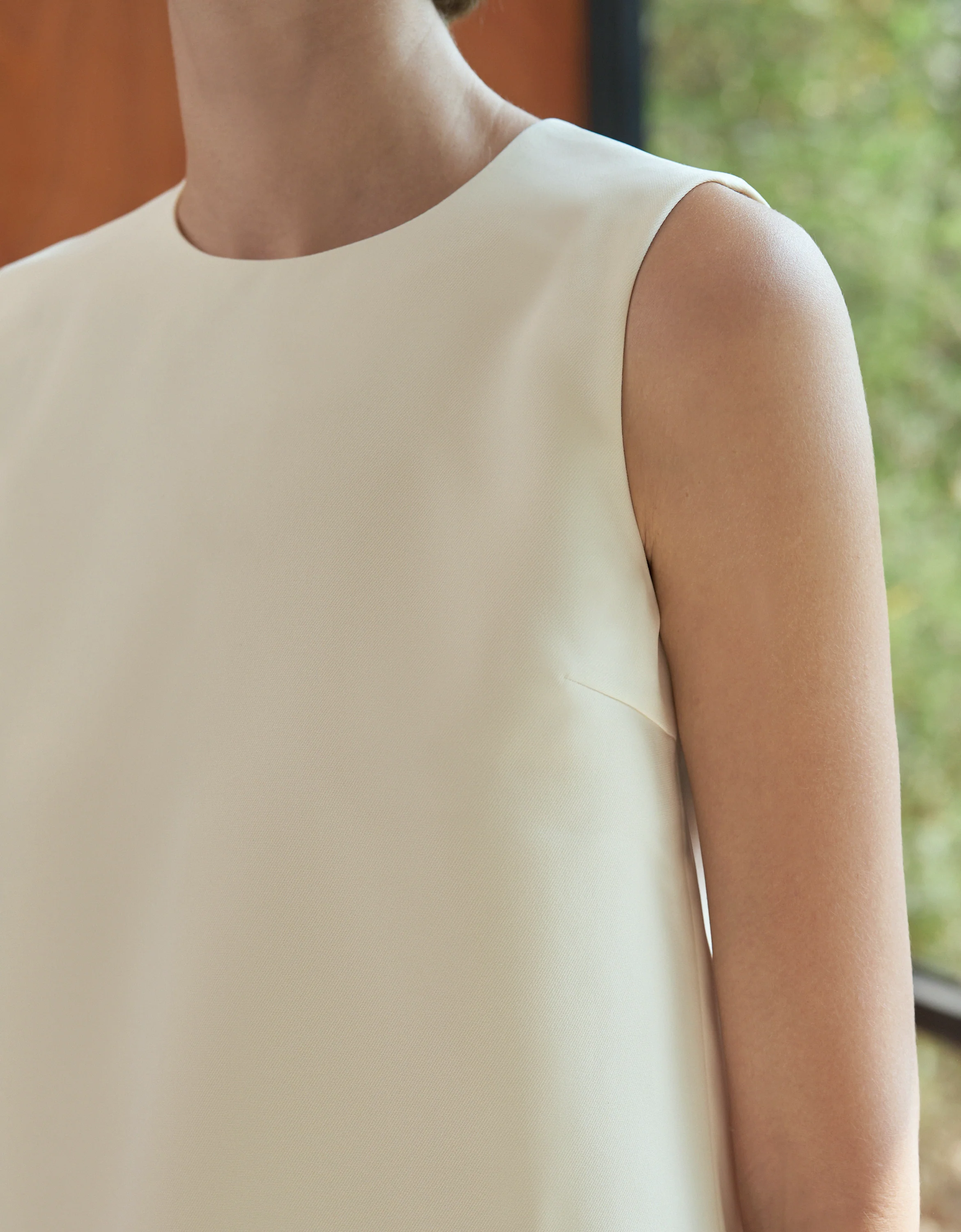Round Neck Sleeveless Top - Image 23