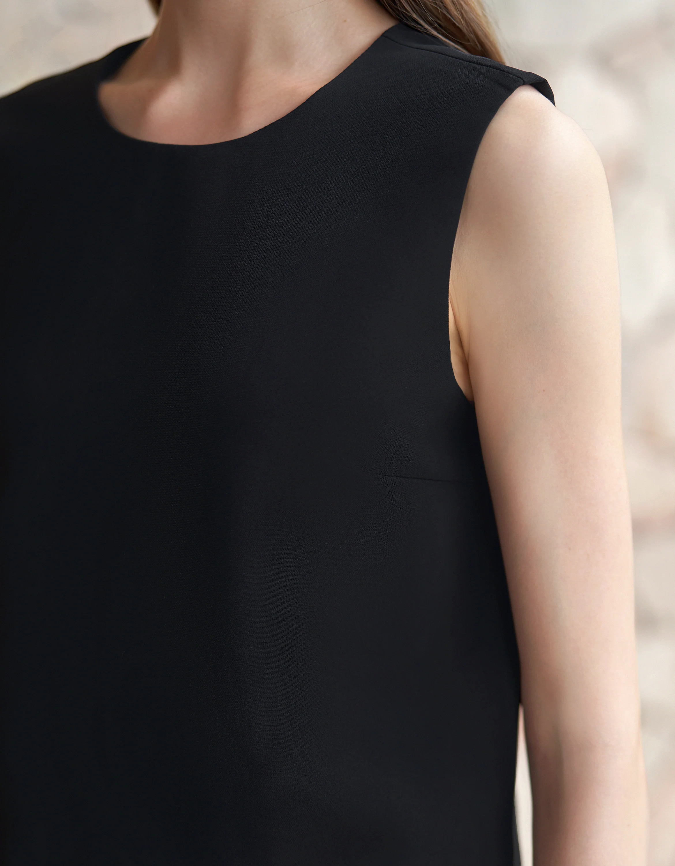 Round Neck Sleeveless Top - Image 27