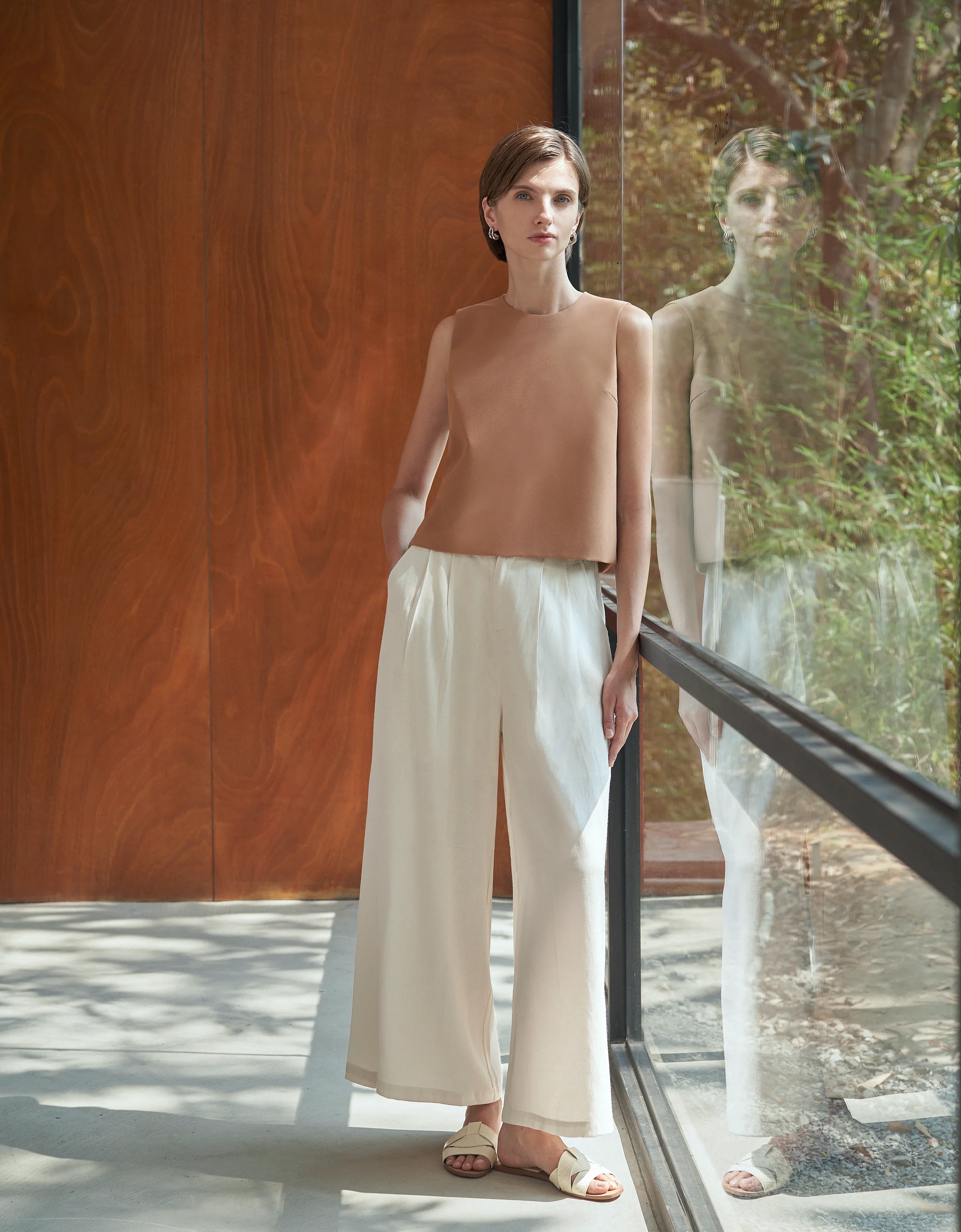 Round Neck Sleeveless Top - Image 33