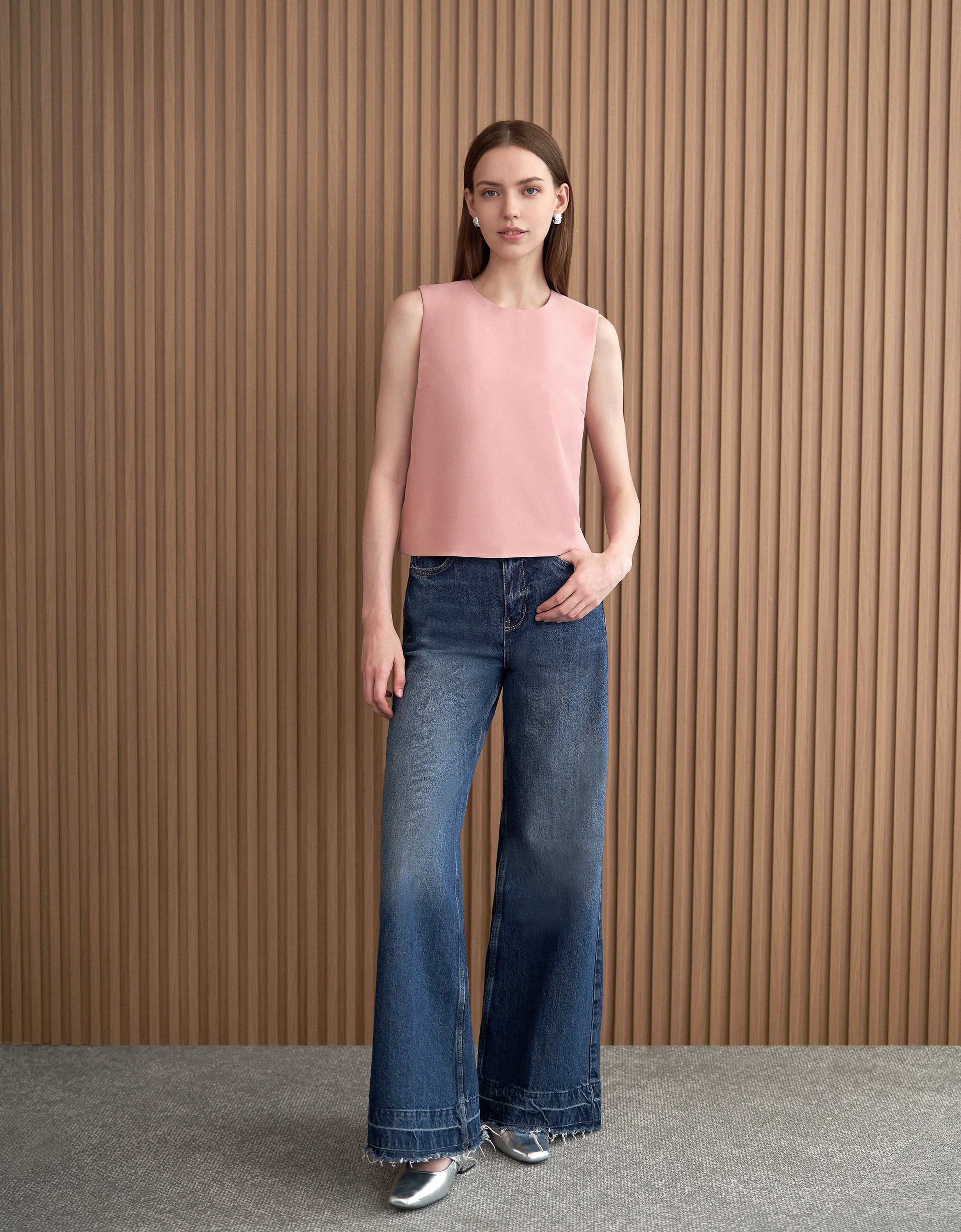 Round Neck Sleeveless Top - Image 38