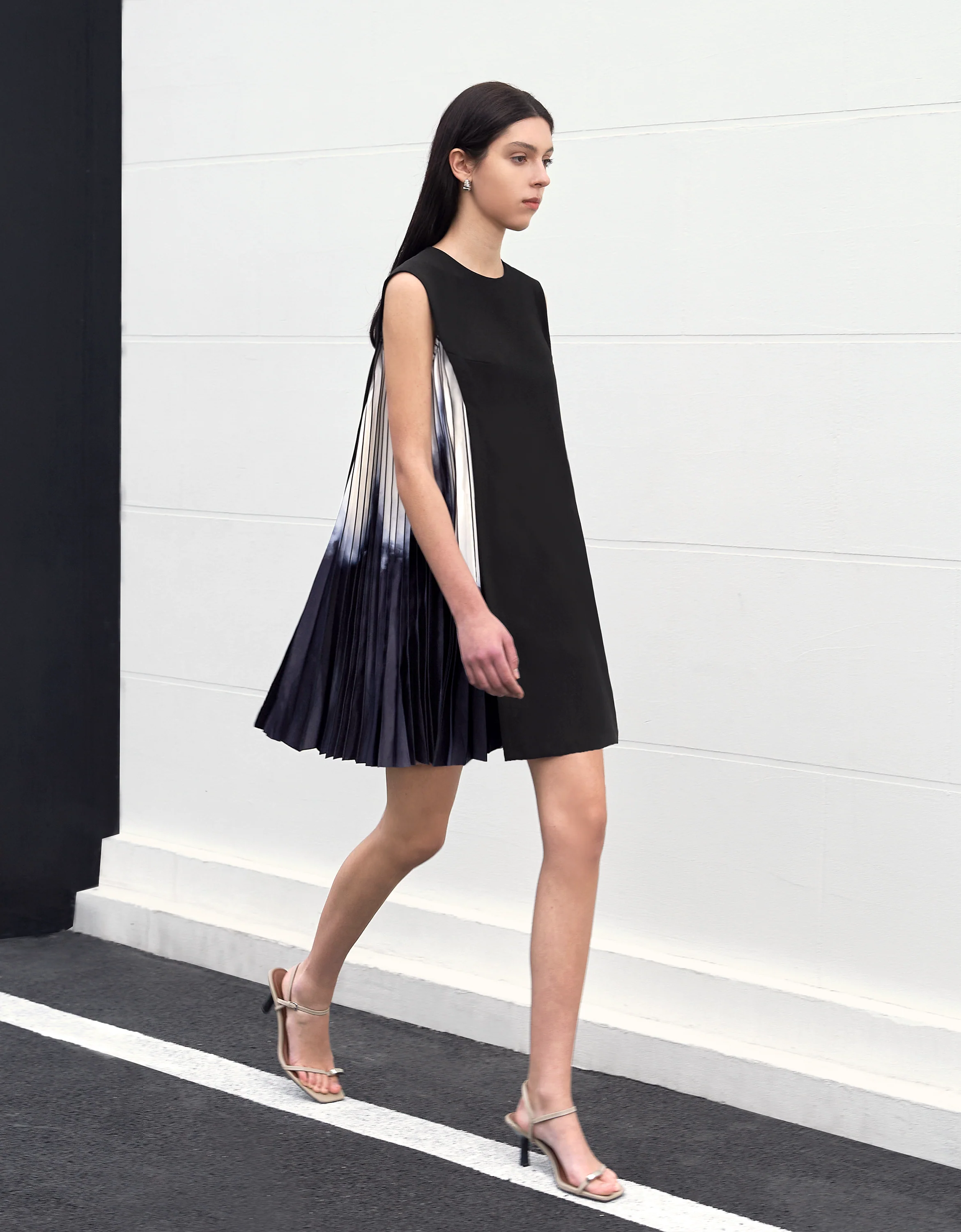 Side Printed Pleated Shift Dress - Image 65