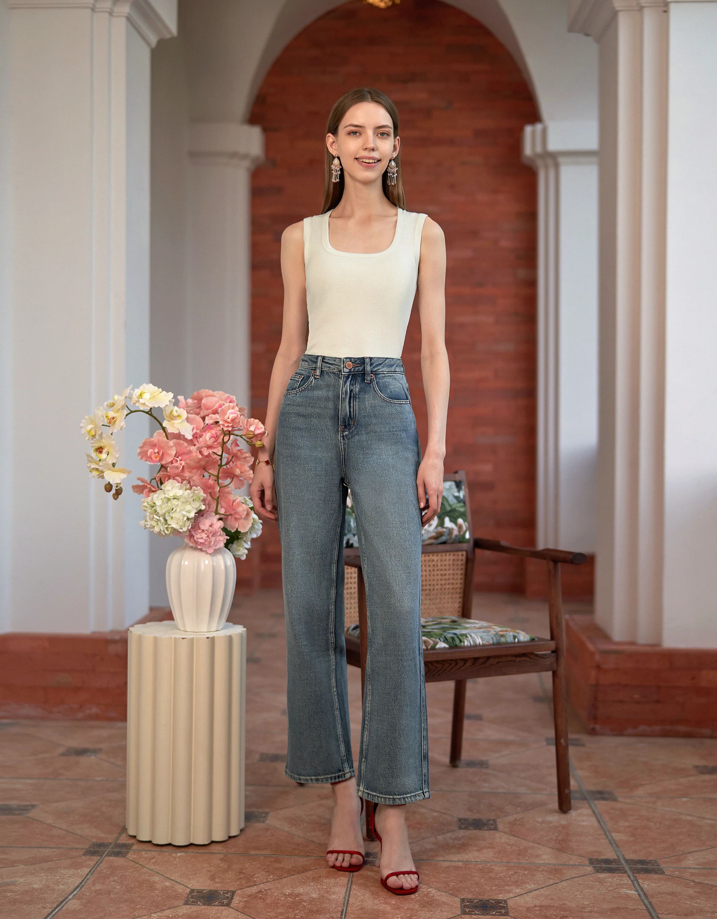 Square Neck Sleeveless Padded Top - Image 2
