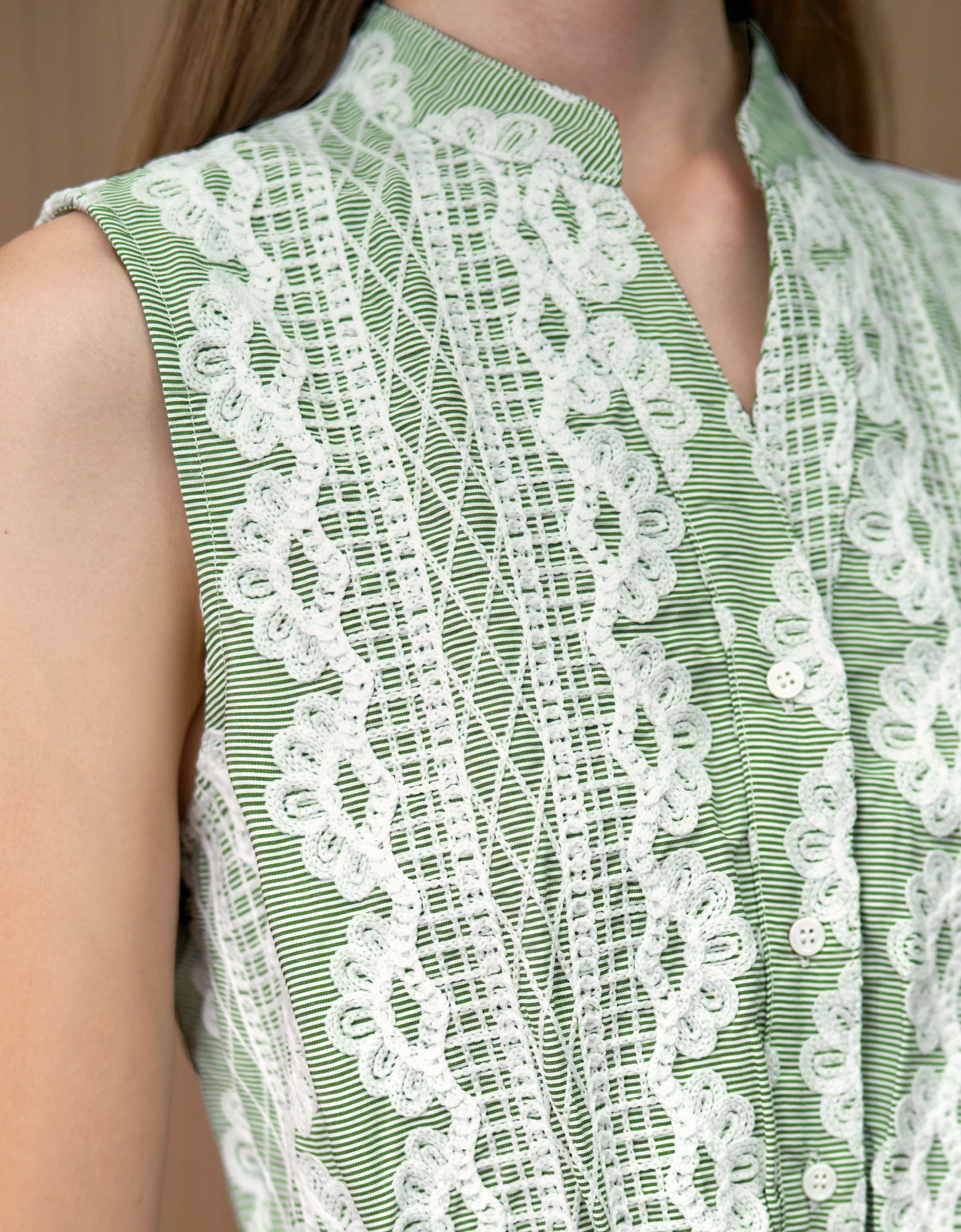 Stand Collar Two-tone Embroidered Dress - Image 5