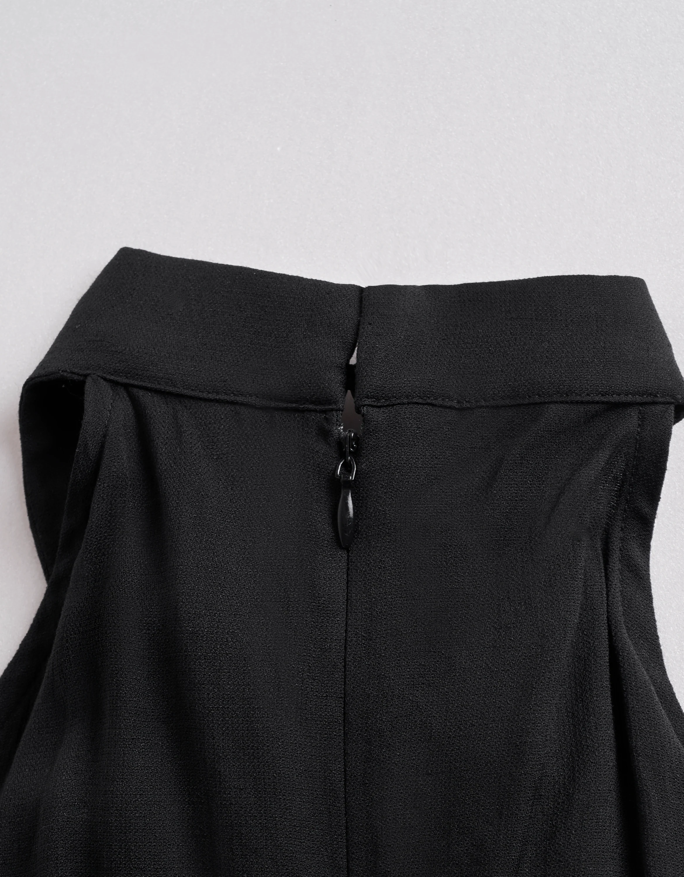 Twist Halterneck Top - Image 8