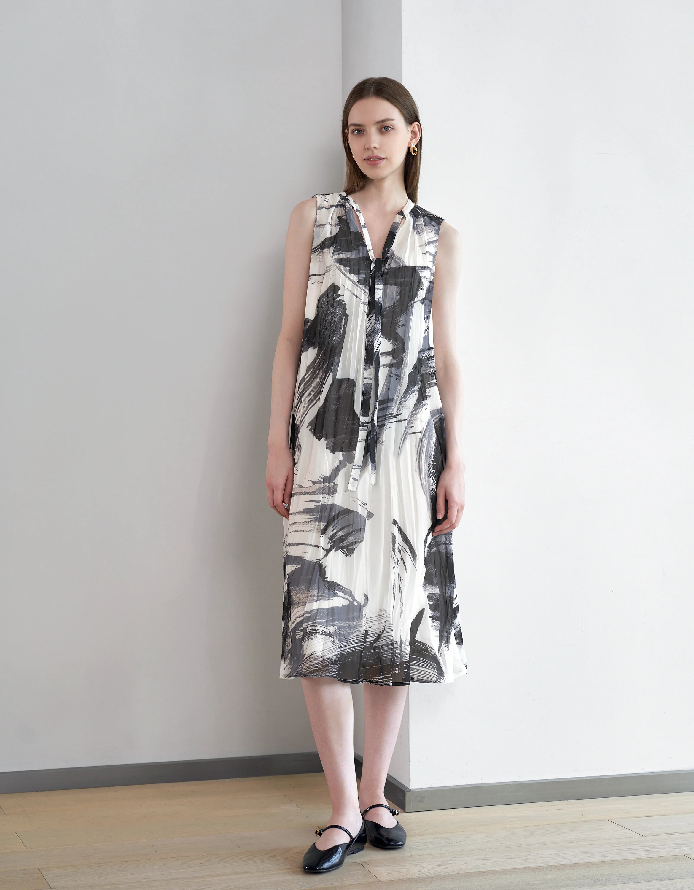 Two-way Art Print Midi Dress - Image 17