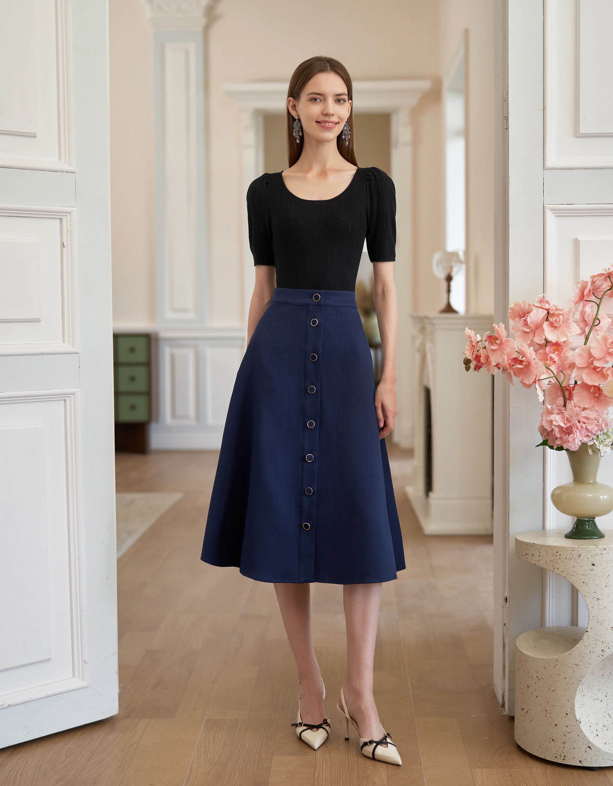 U-neck Puff Sleeves Slim Fit Top