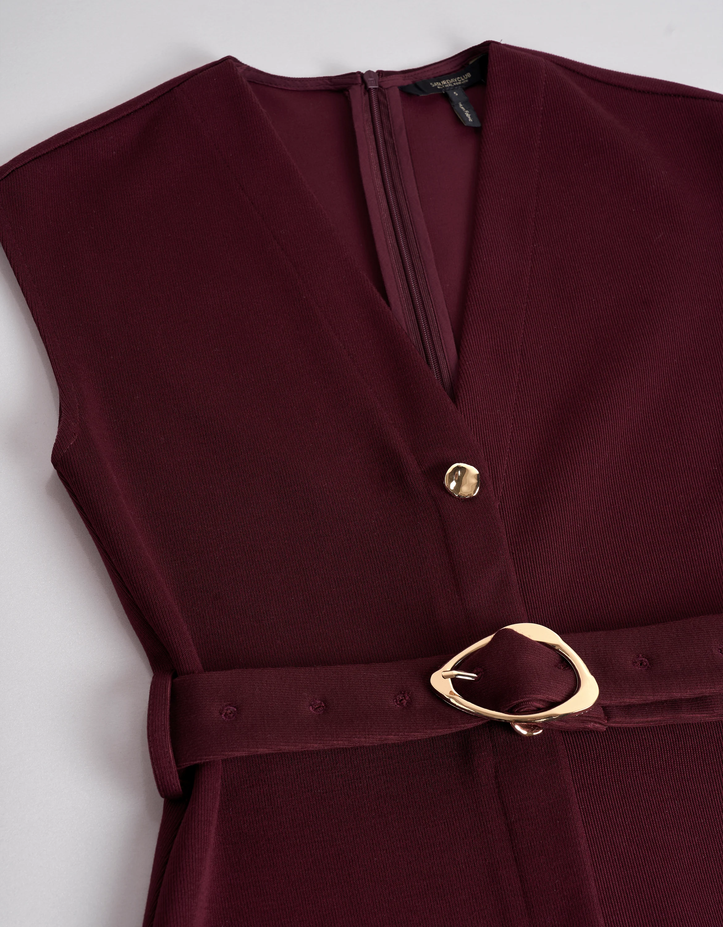 V-neck Belted Knitted Midi Dress - Image 4