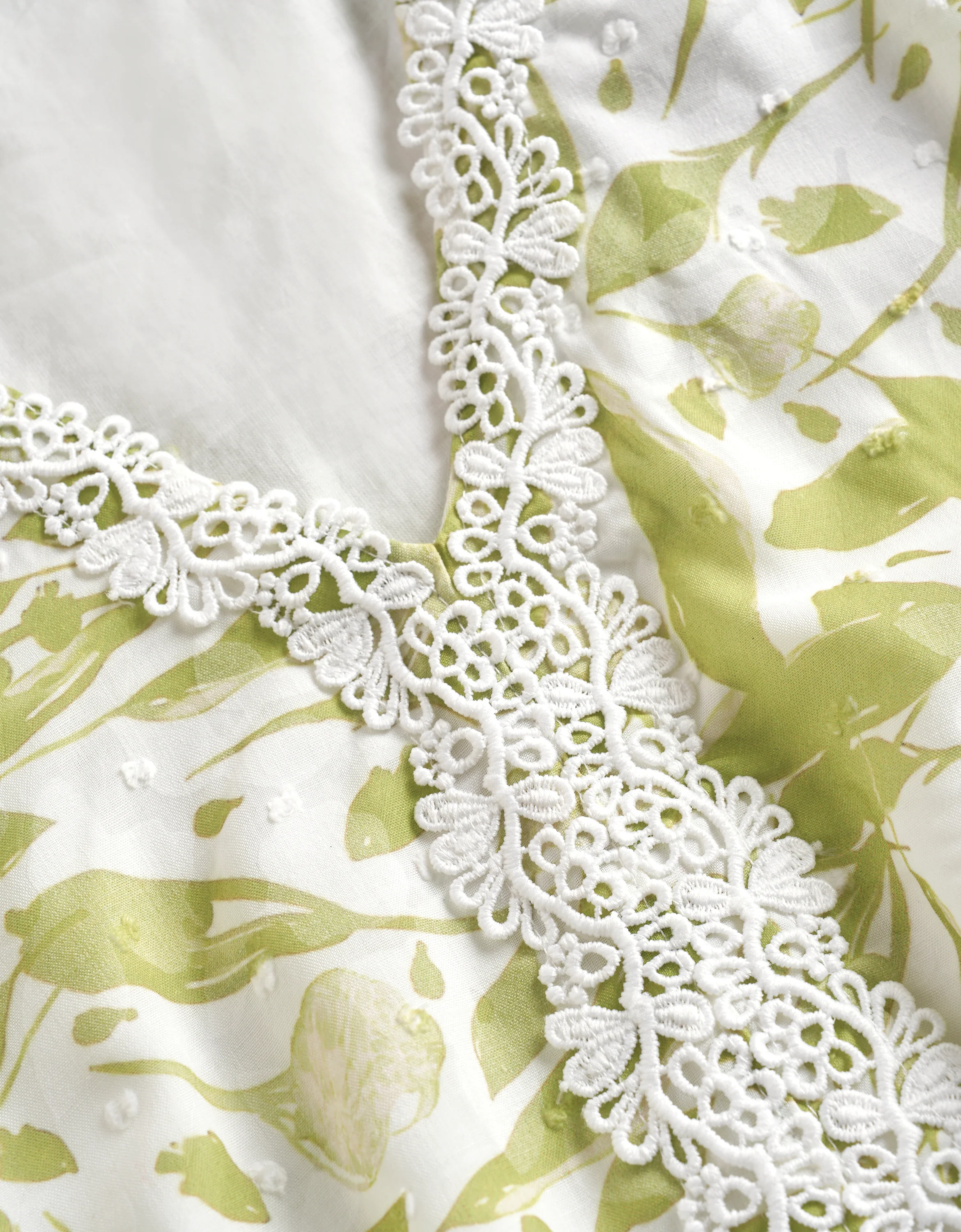 V-neck Lace Trim Floral Print Dress - Image 6