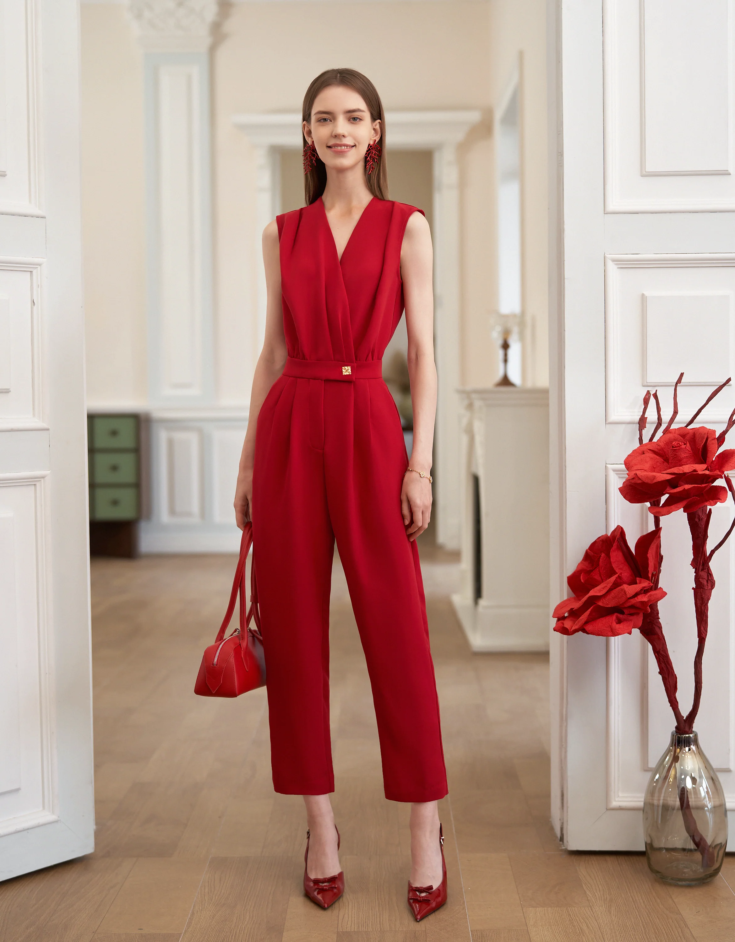 V-neck Sleeveless Pleated Jumpsuit