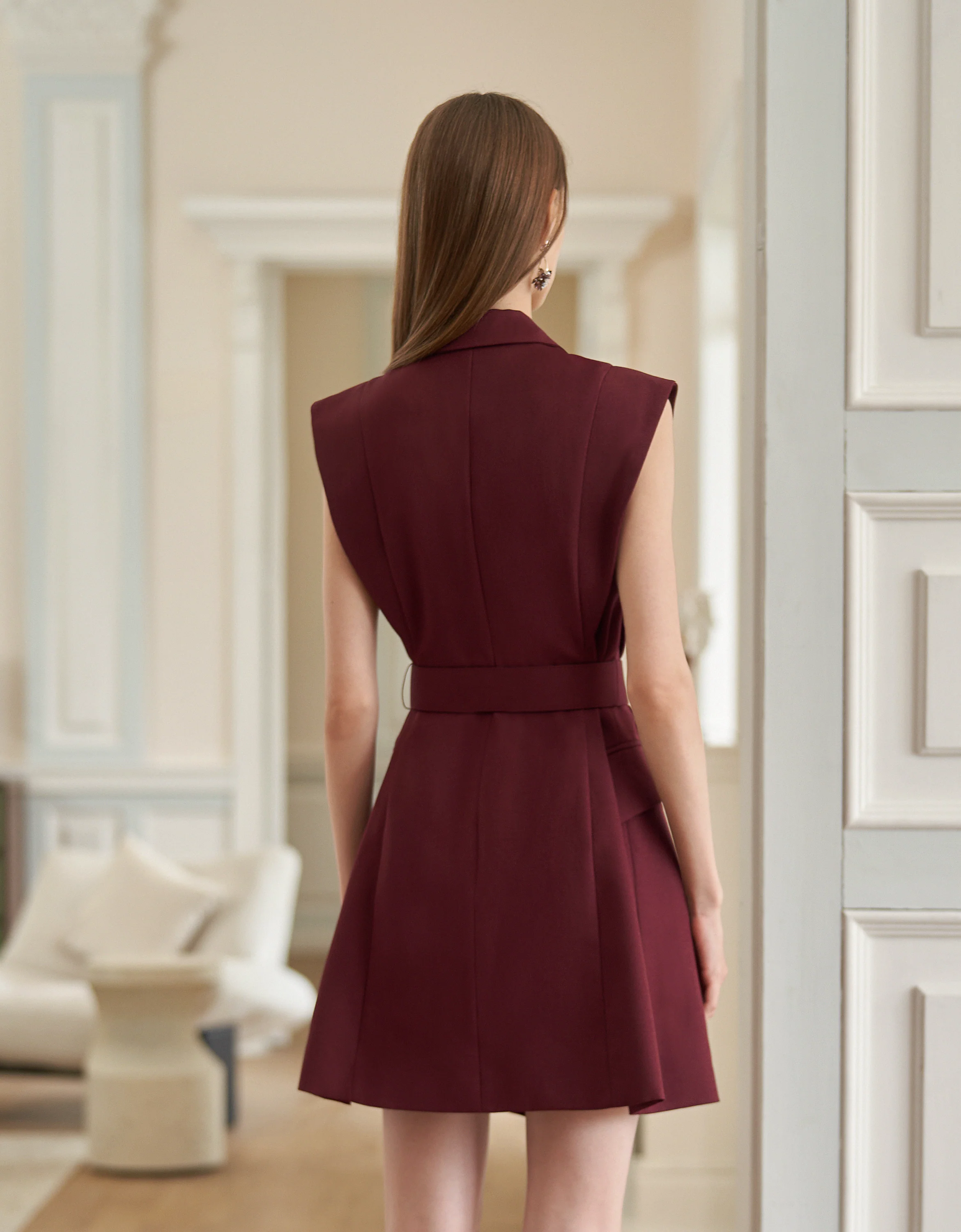Wide Shoulder Sleeveless Suit Dress - Image 3