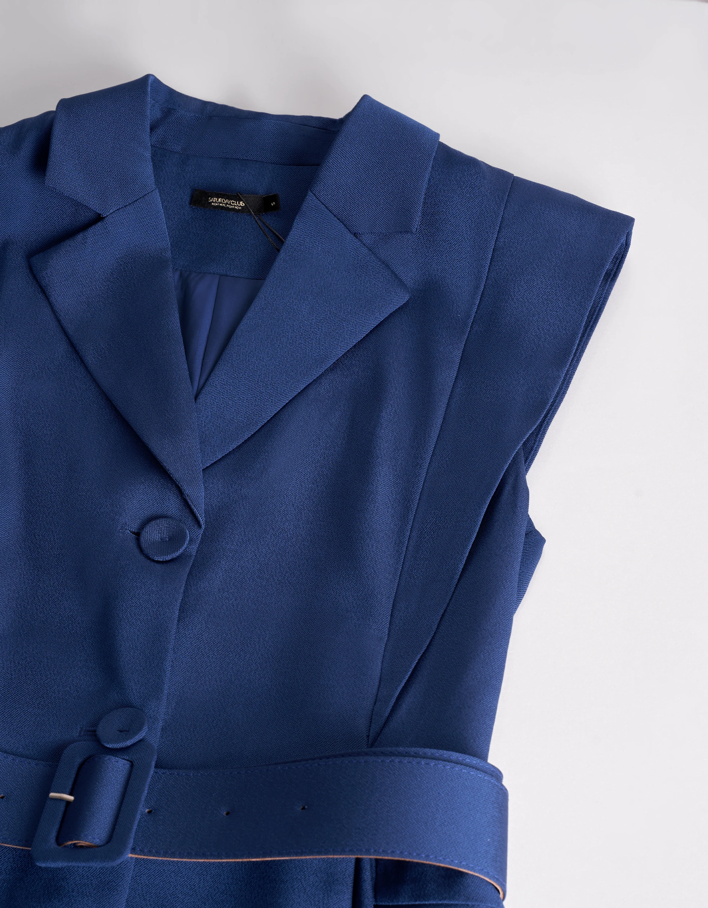 Wide Shoulder Sleeveless Suit Dress - Image 4